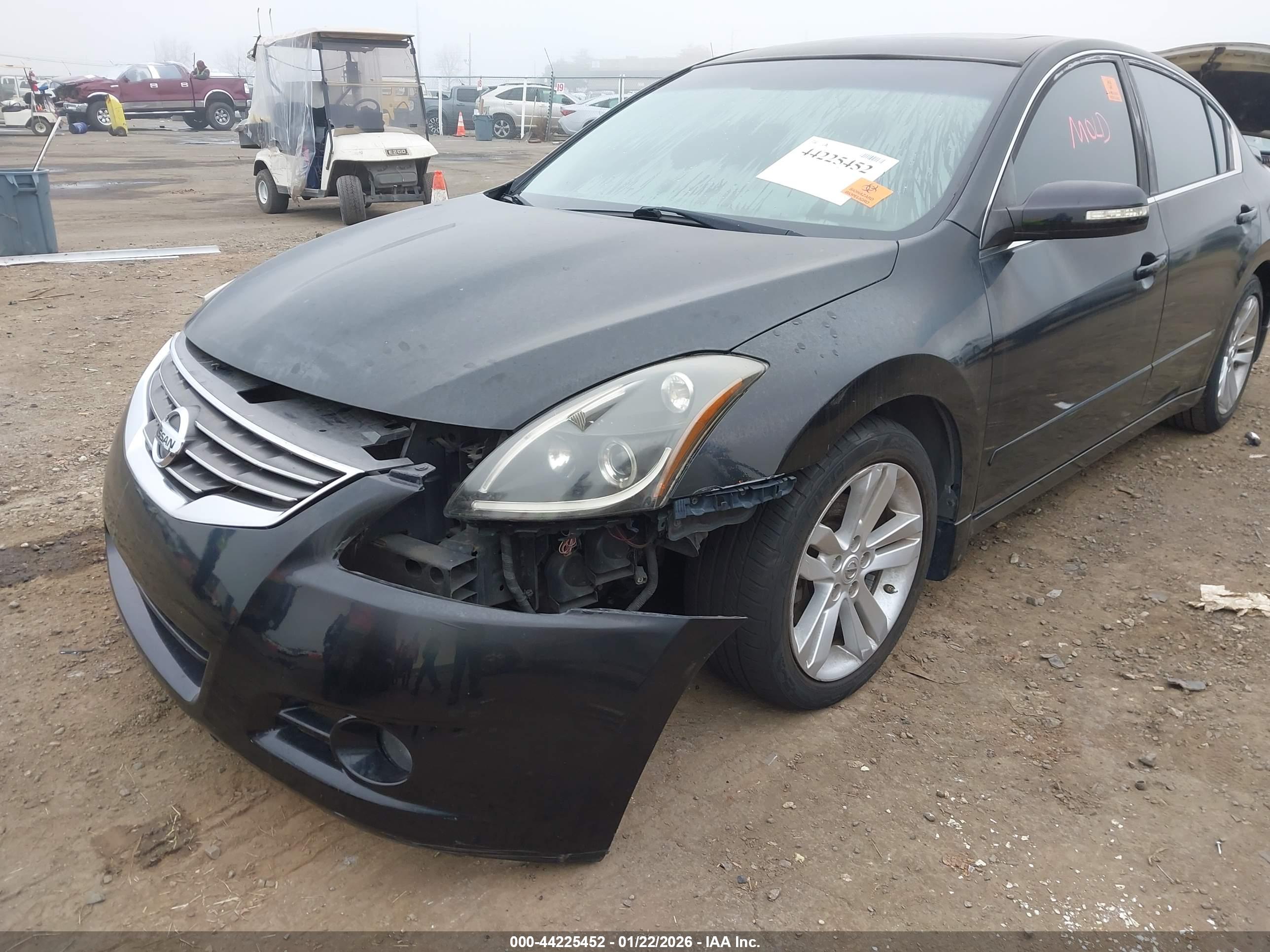 NISSAN ALTIMA image 6