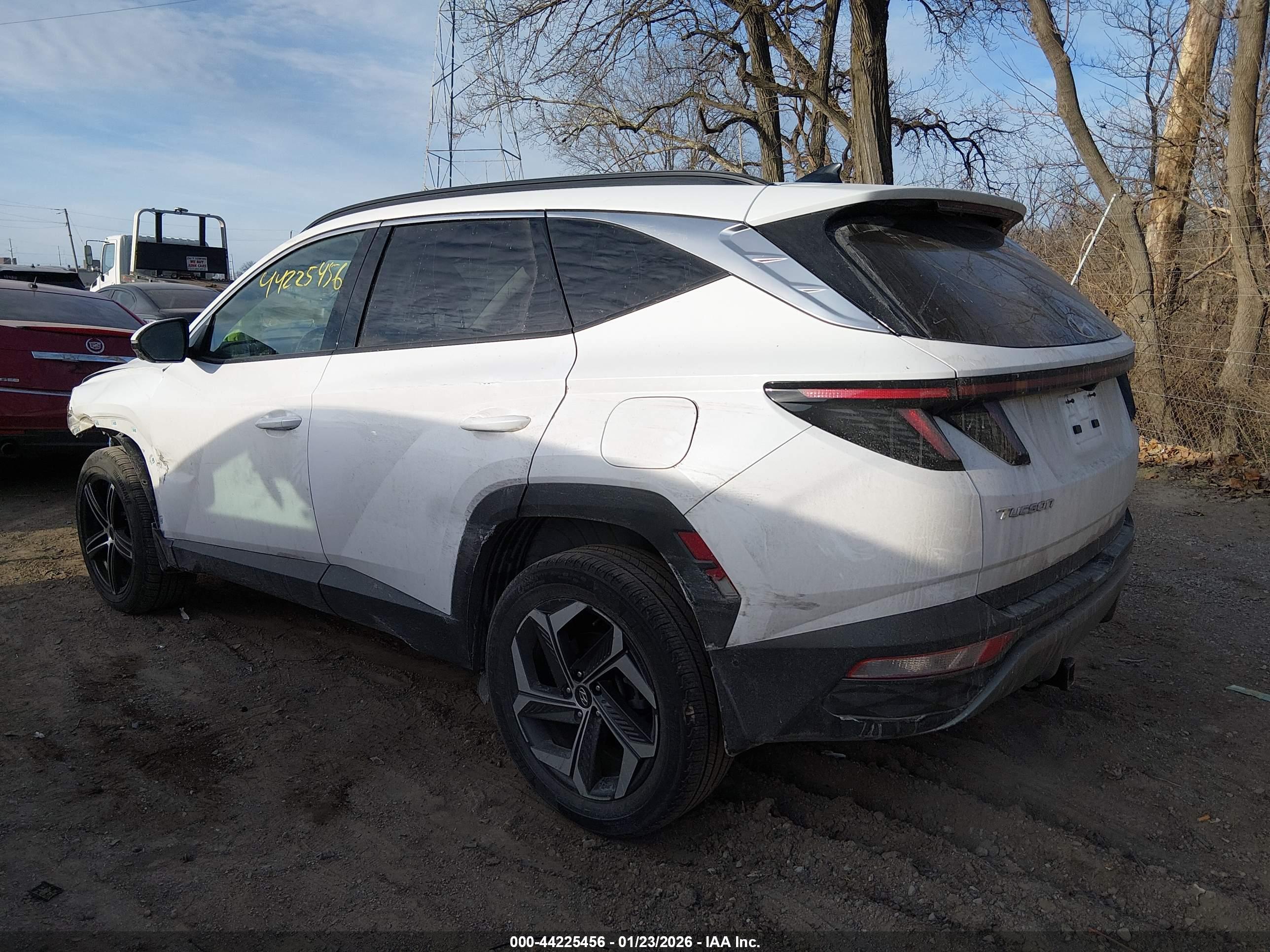 HYUNDAI TUCSON image 3