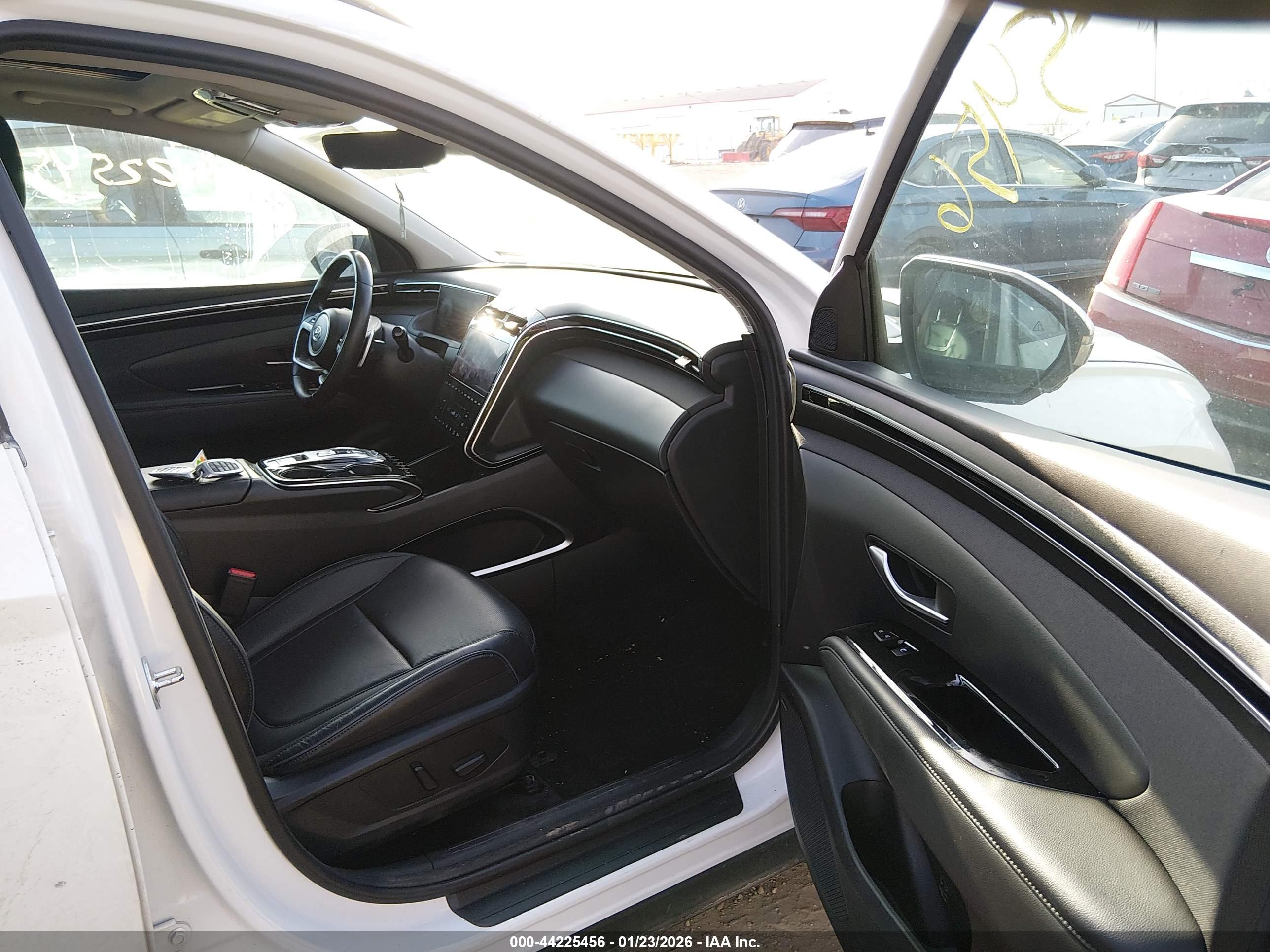 HYUNDAI TUCSON image 5