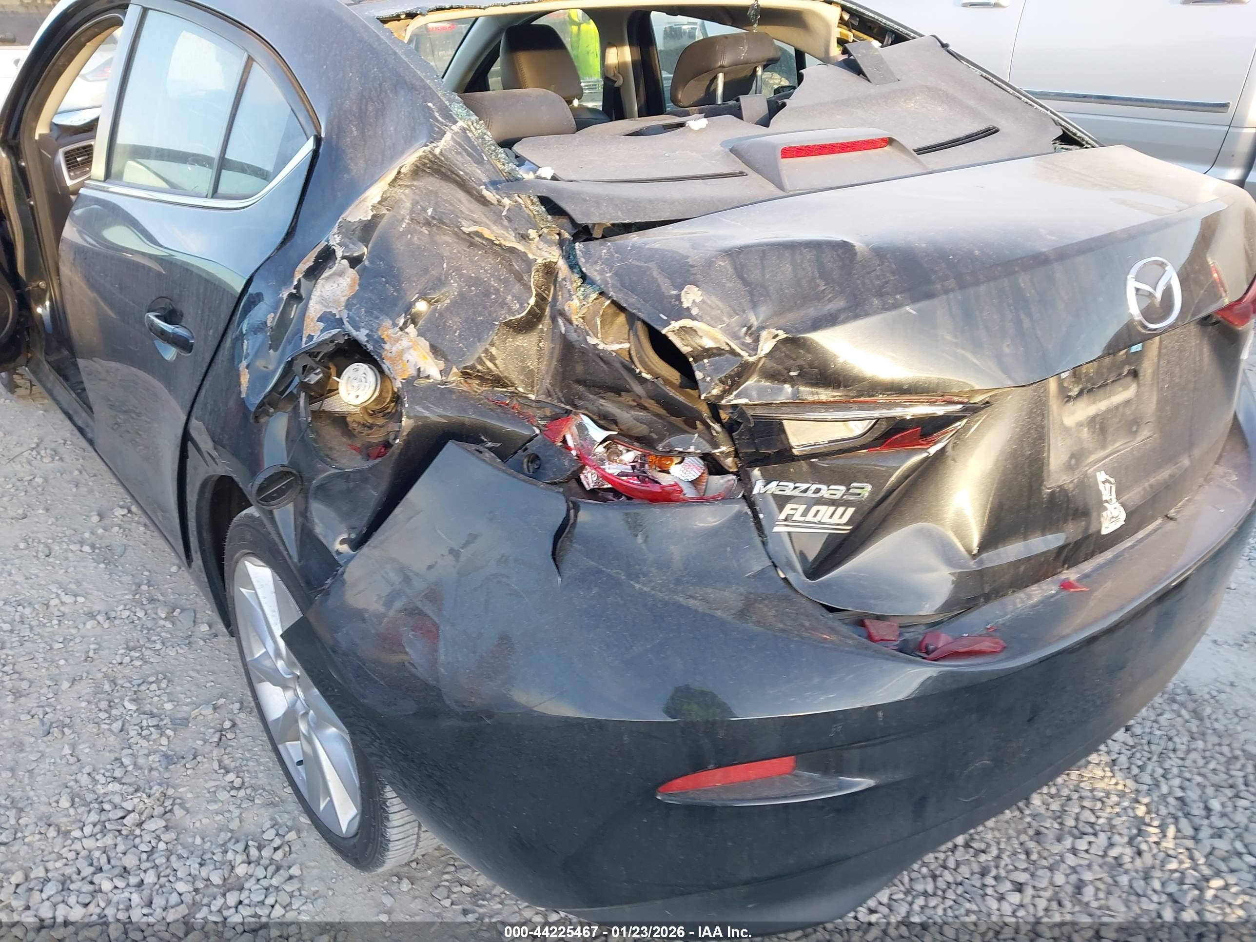 MAZDA MAZDA3 image 6