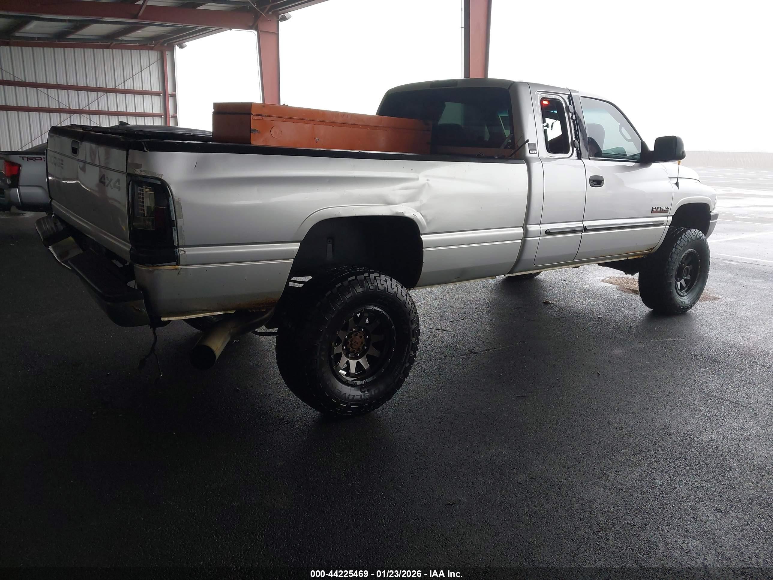 DODGE RAM image 4