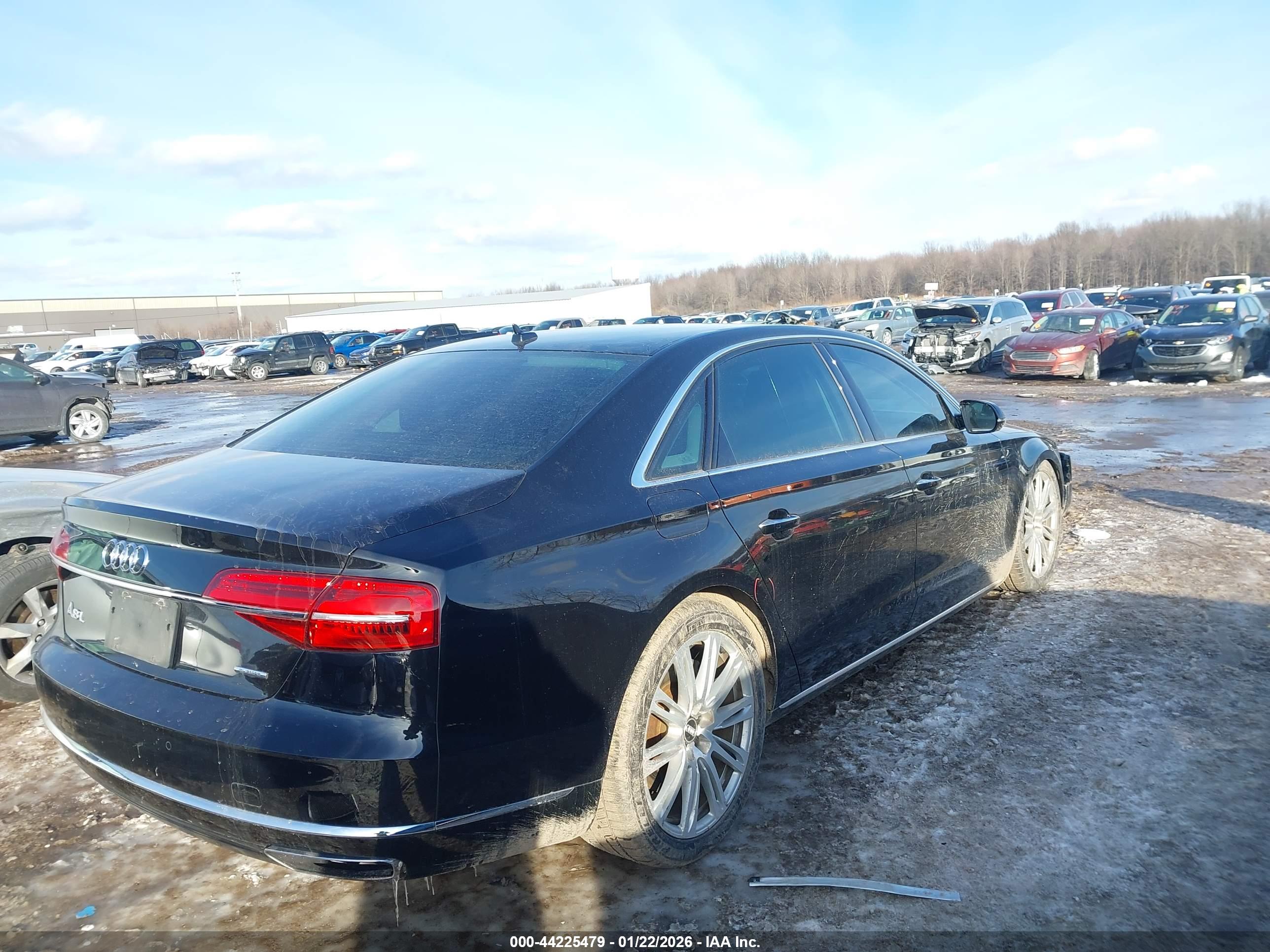 AUDI A8 image 4