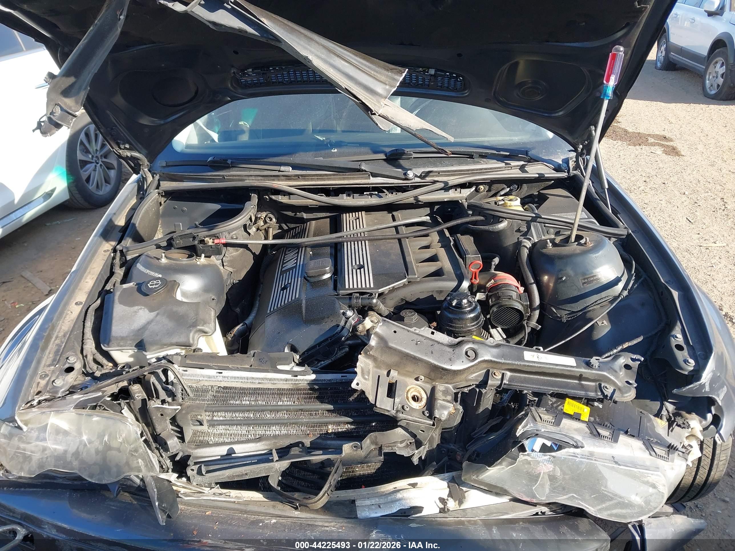 BMW 325CI image 10