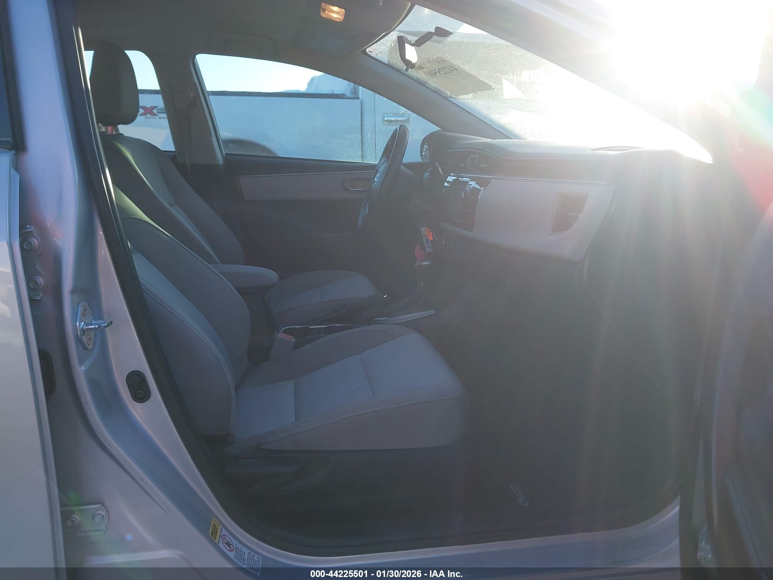 TOYOTA COROLLA image 5