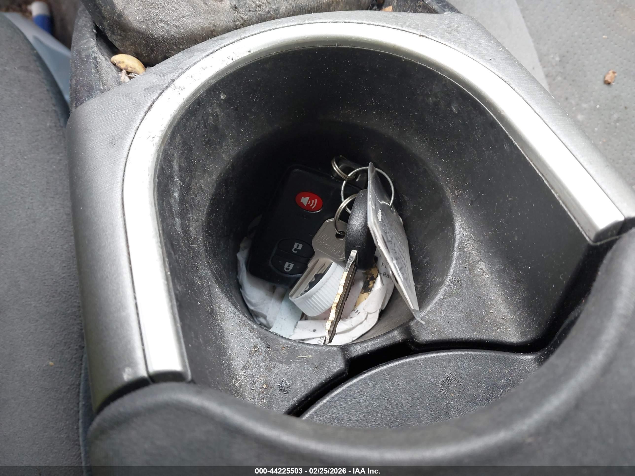 TOYOTA PRIUS image 11