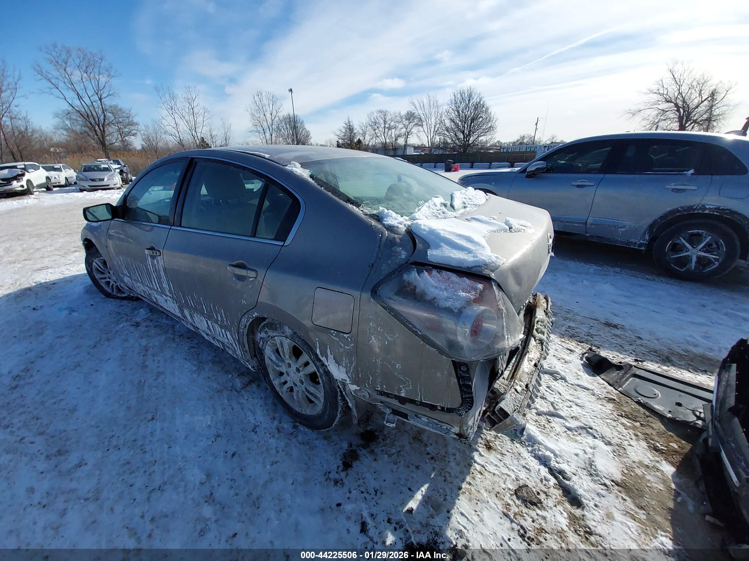 NISSAN ALTIMA image 3