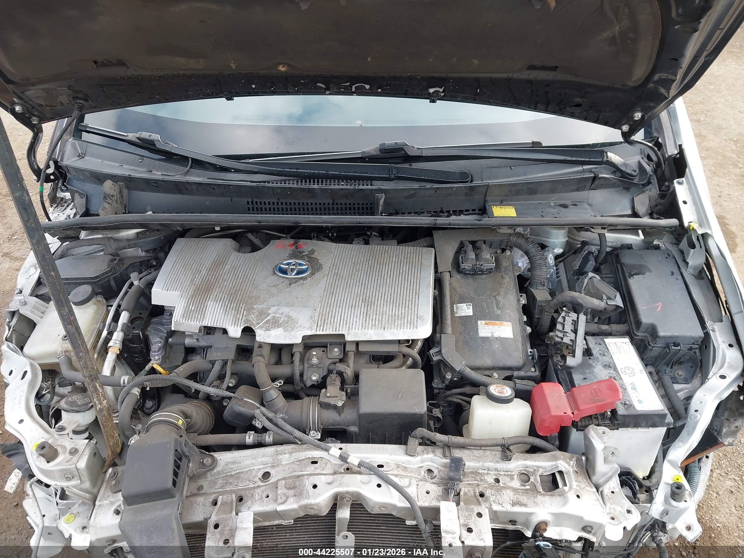 TOYOTA PRIUS image 10