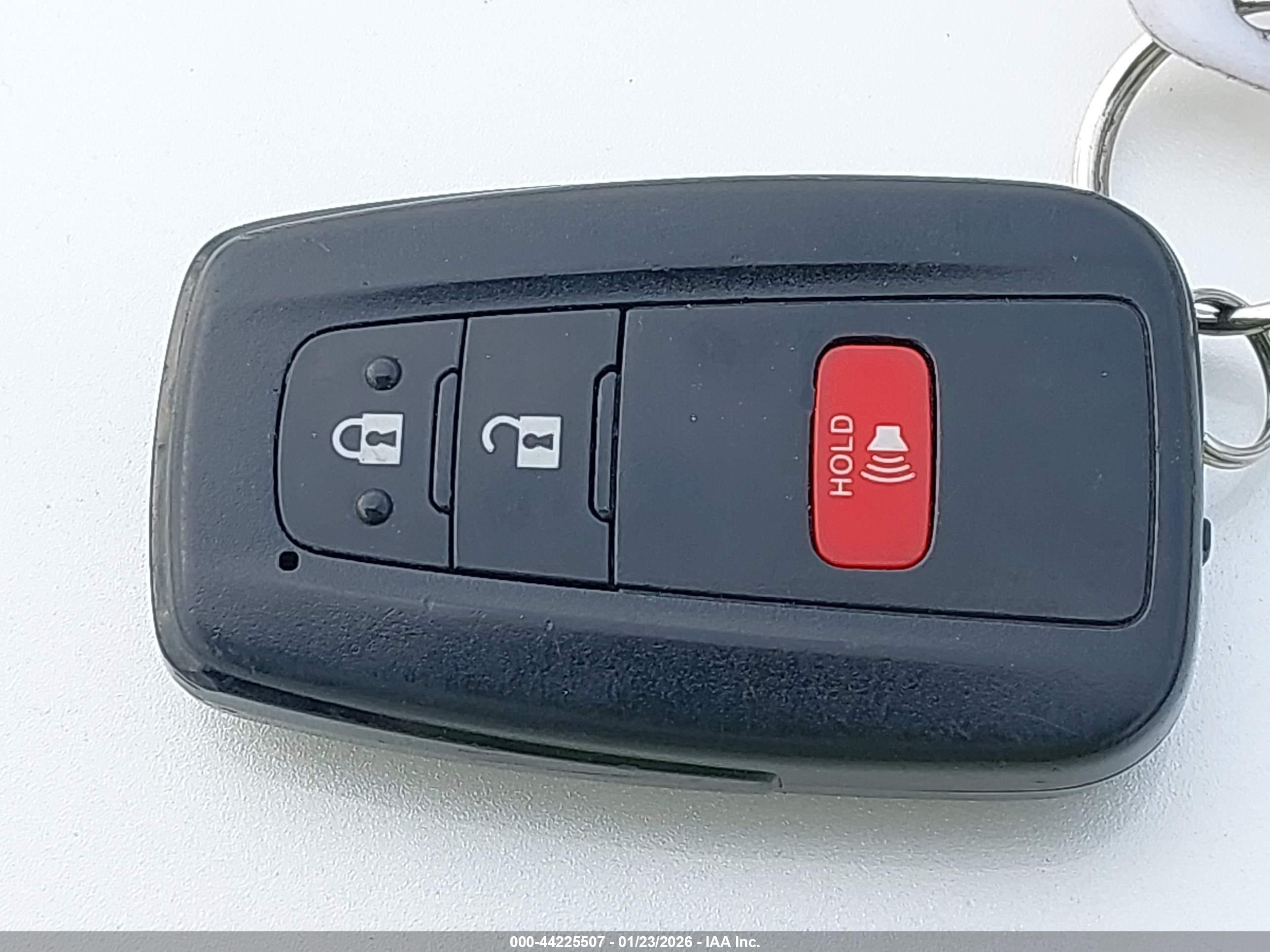 TOYOTA PRIUS image 11