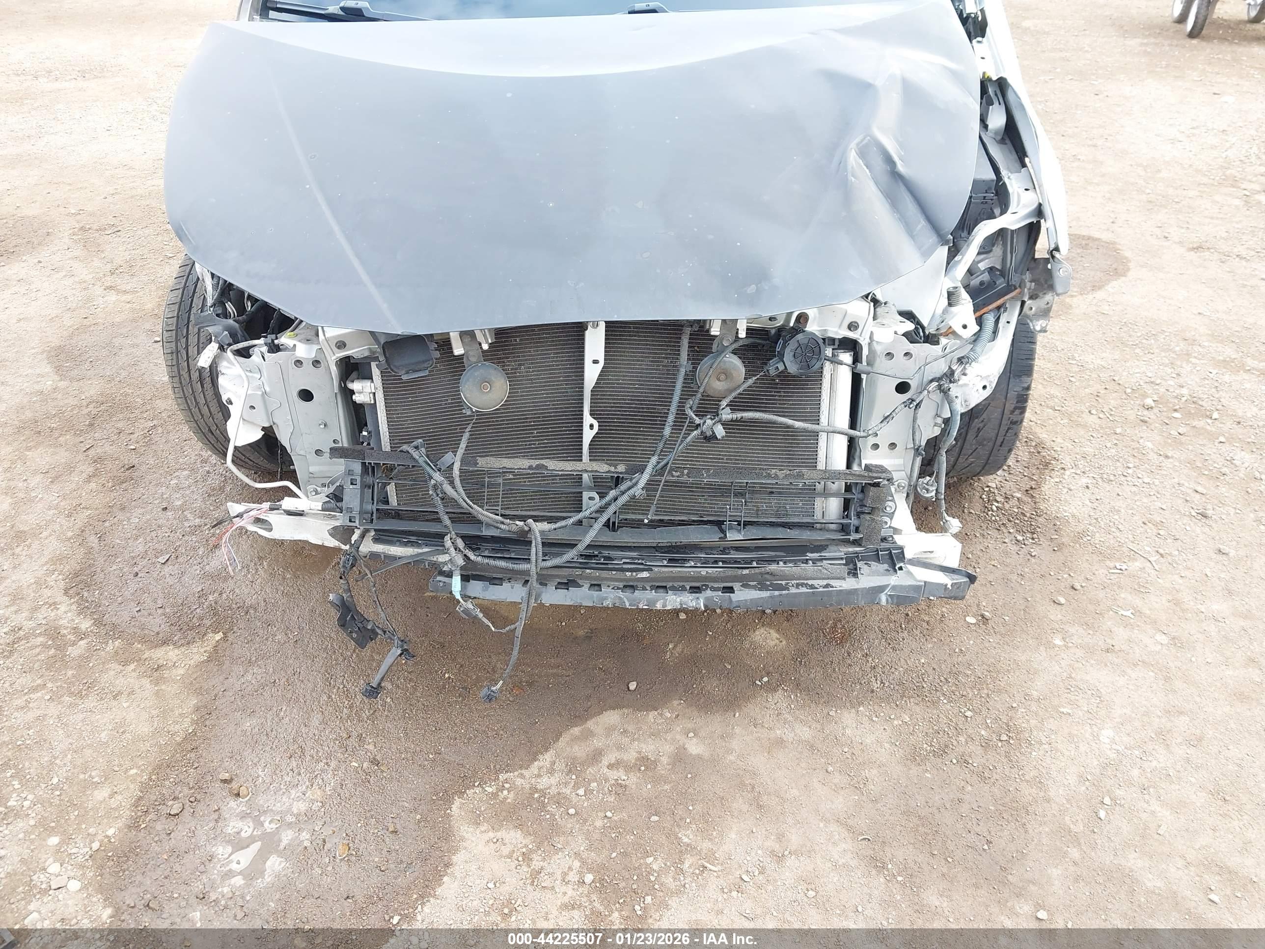 TOYOTA PRIUS image 6
