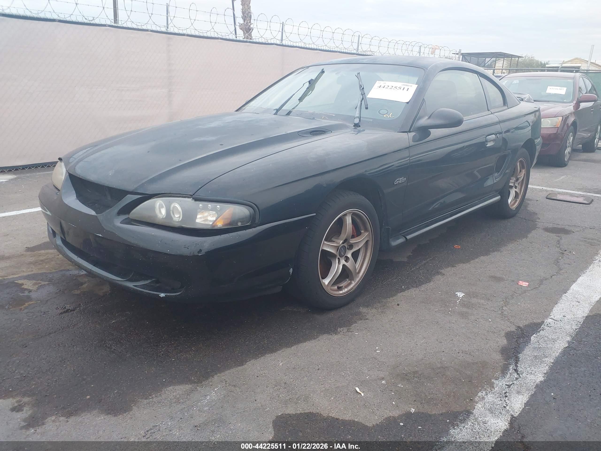 FORD MUSTANG image 2