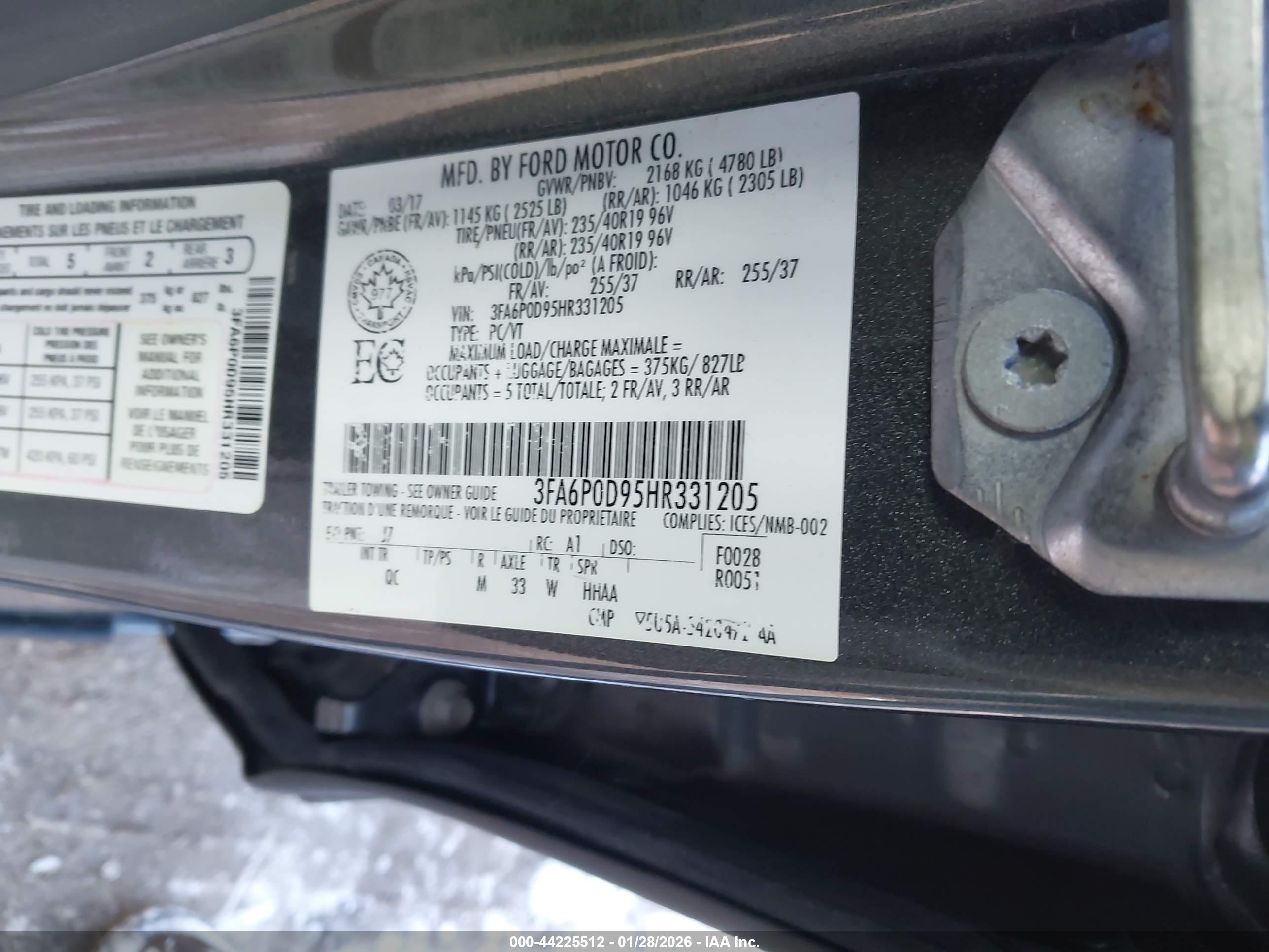 FORD FUSION image 9