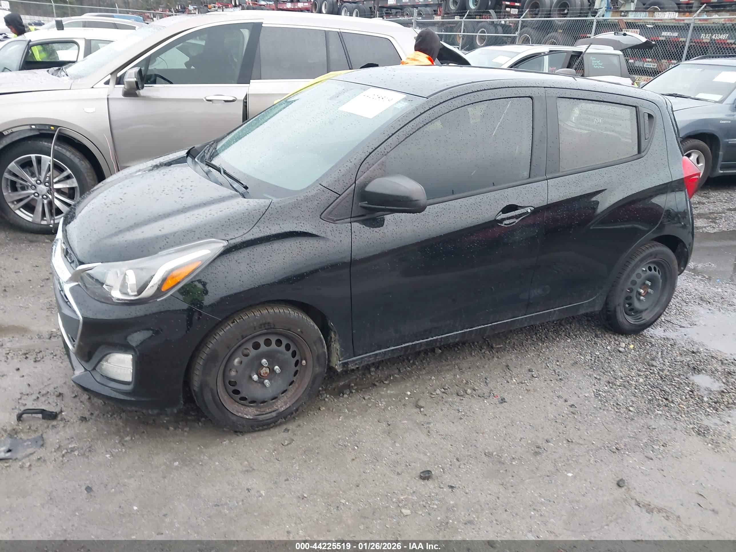 CHEVROLET SPARK image 2