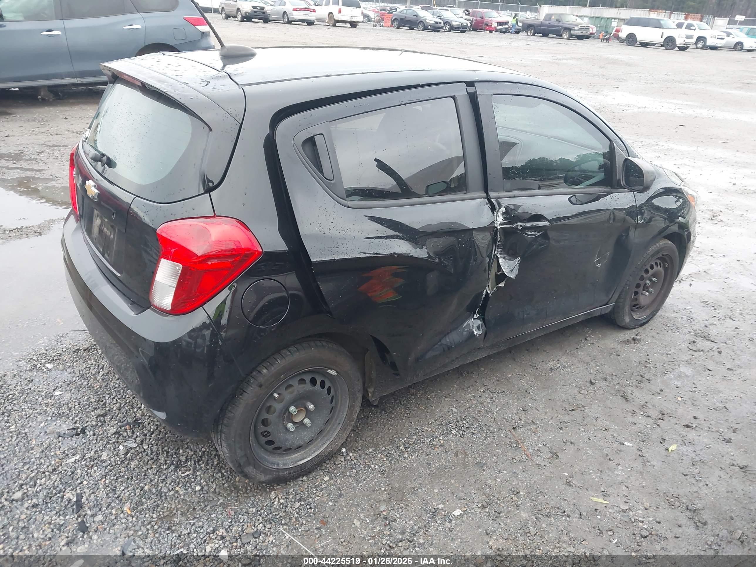 CHEVROLET SPARK image 4