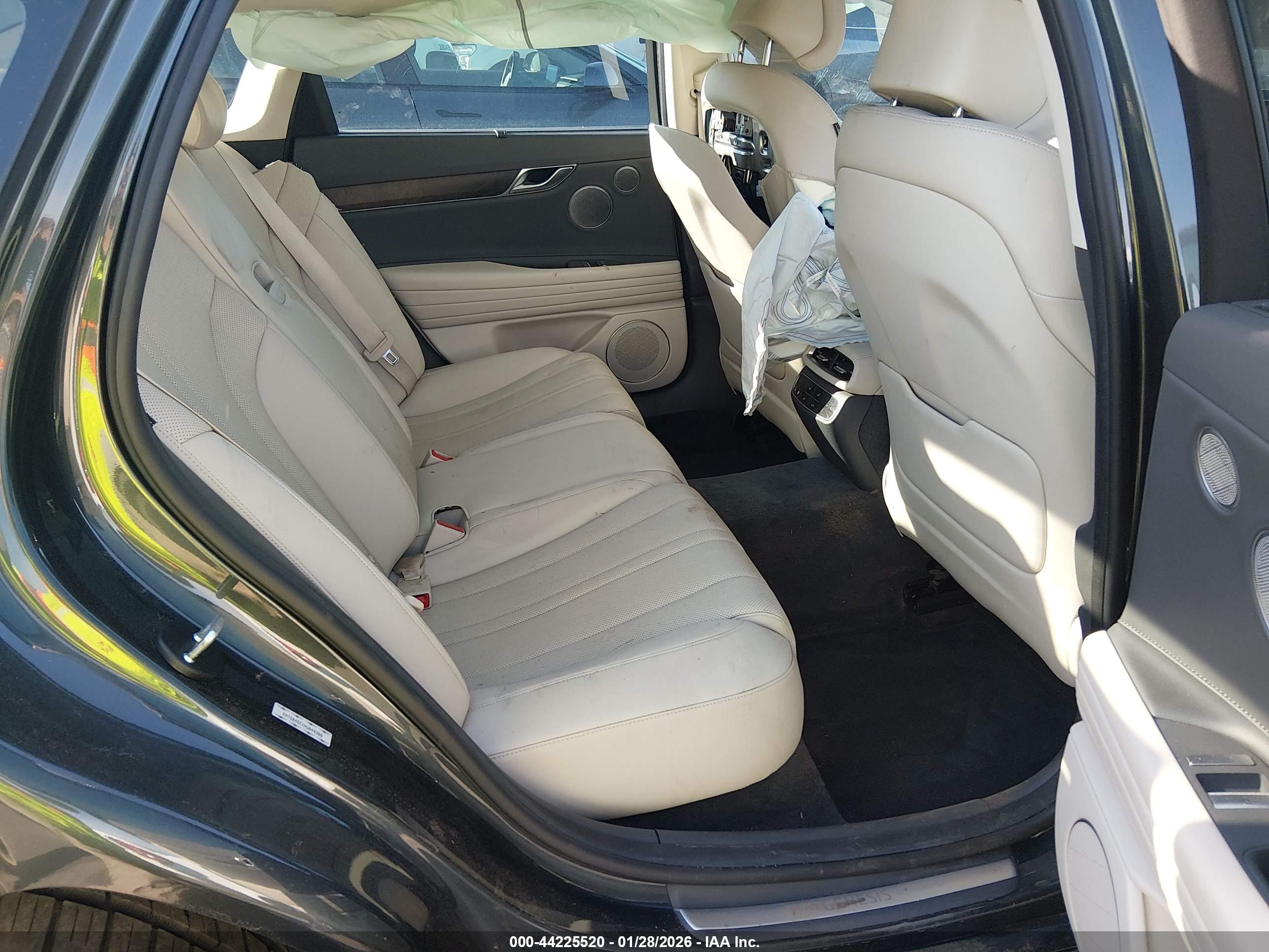 GENESIS G80 image 8