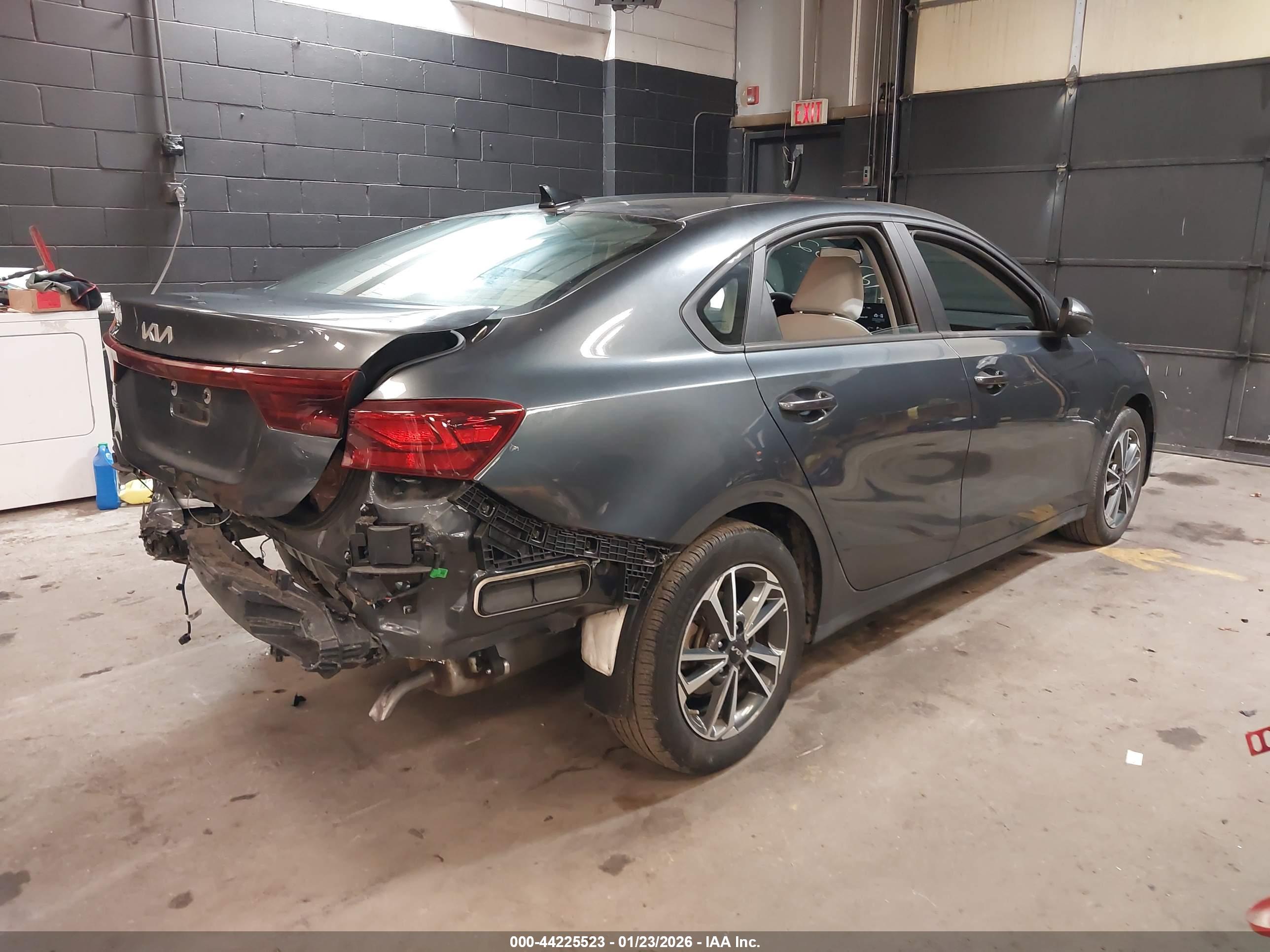 KIA FORTE image 4
