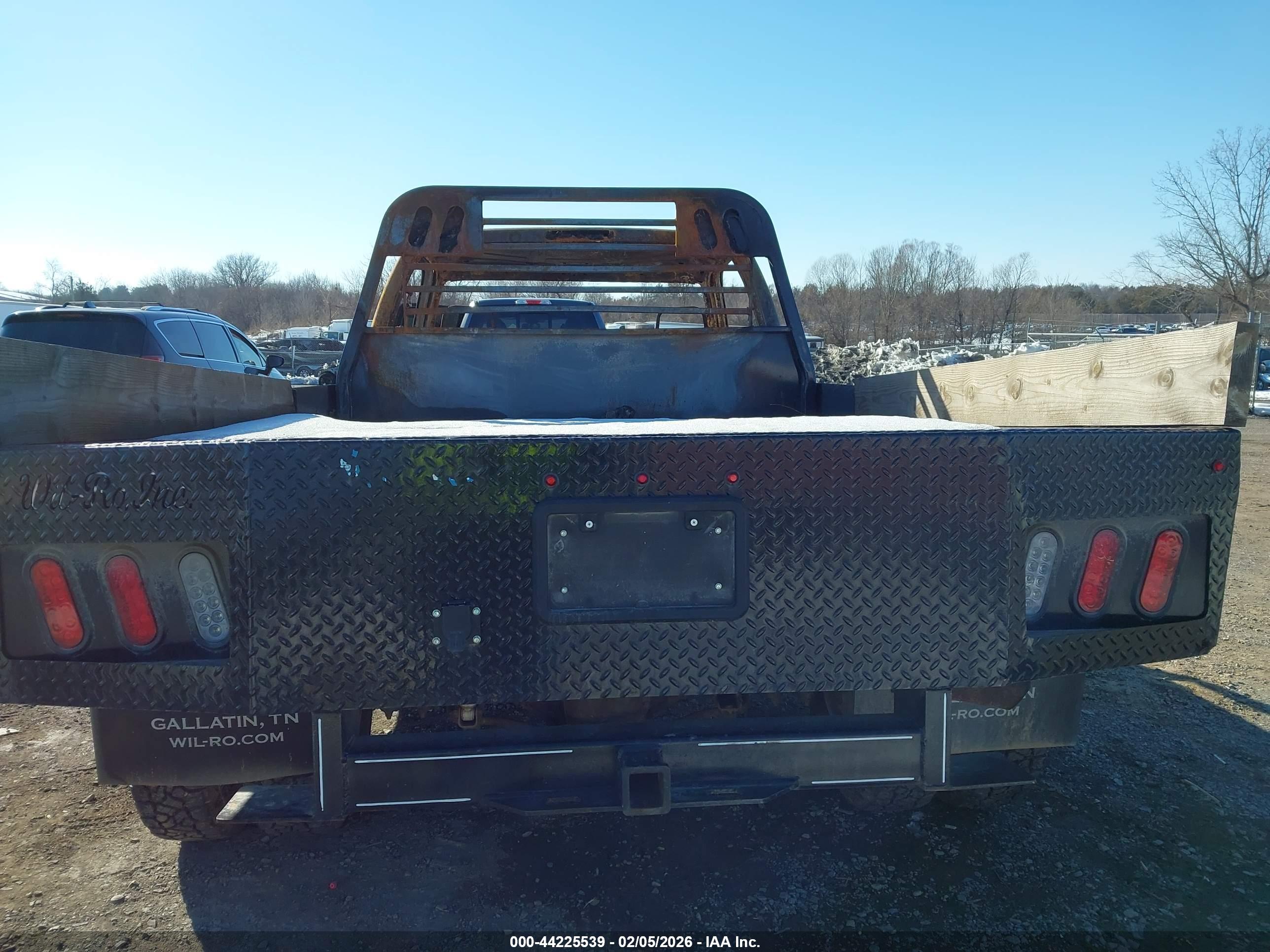 DODGE RAM image 8