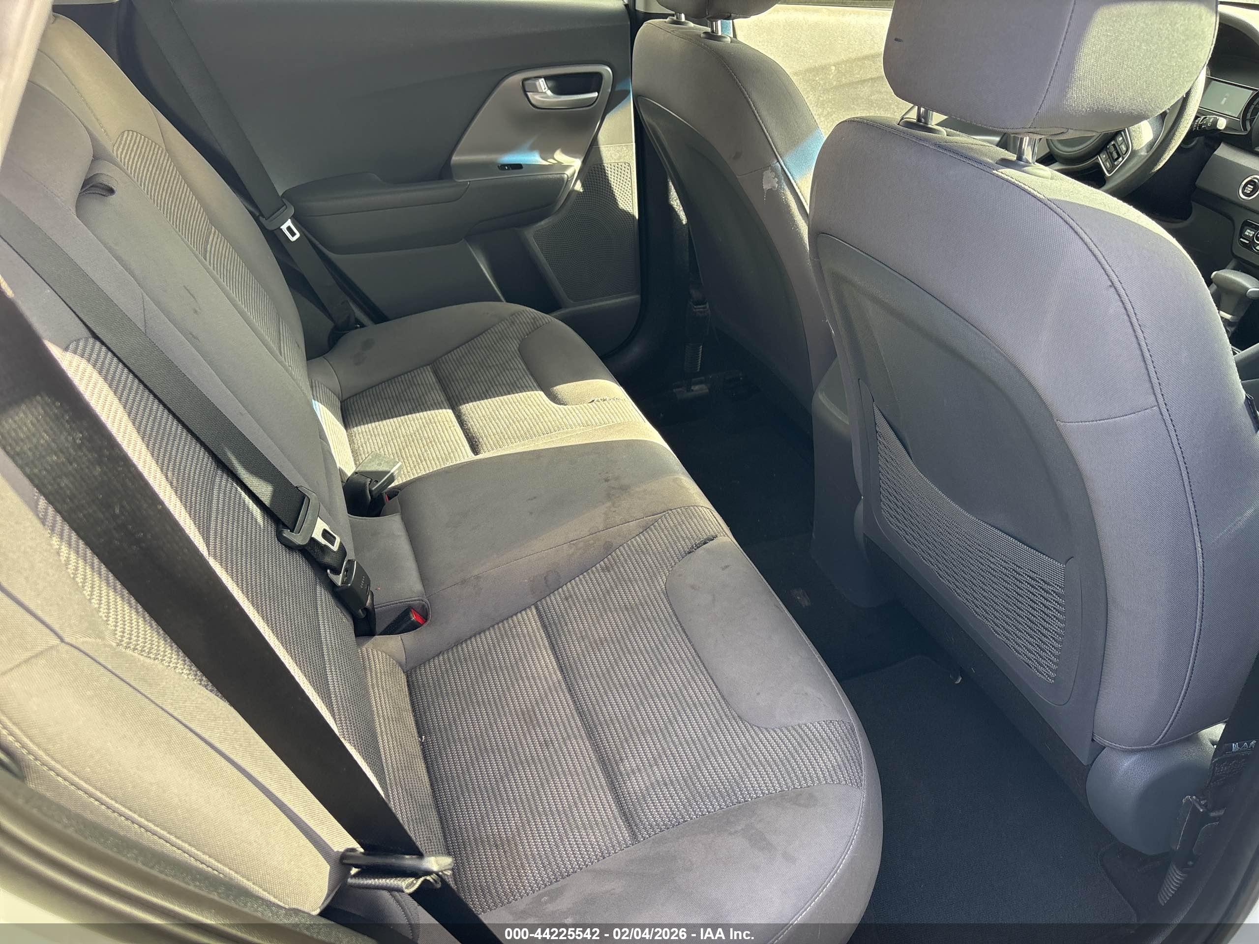 KIA NIRO image 8