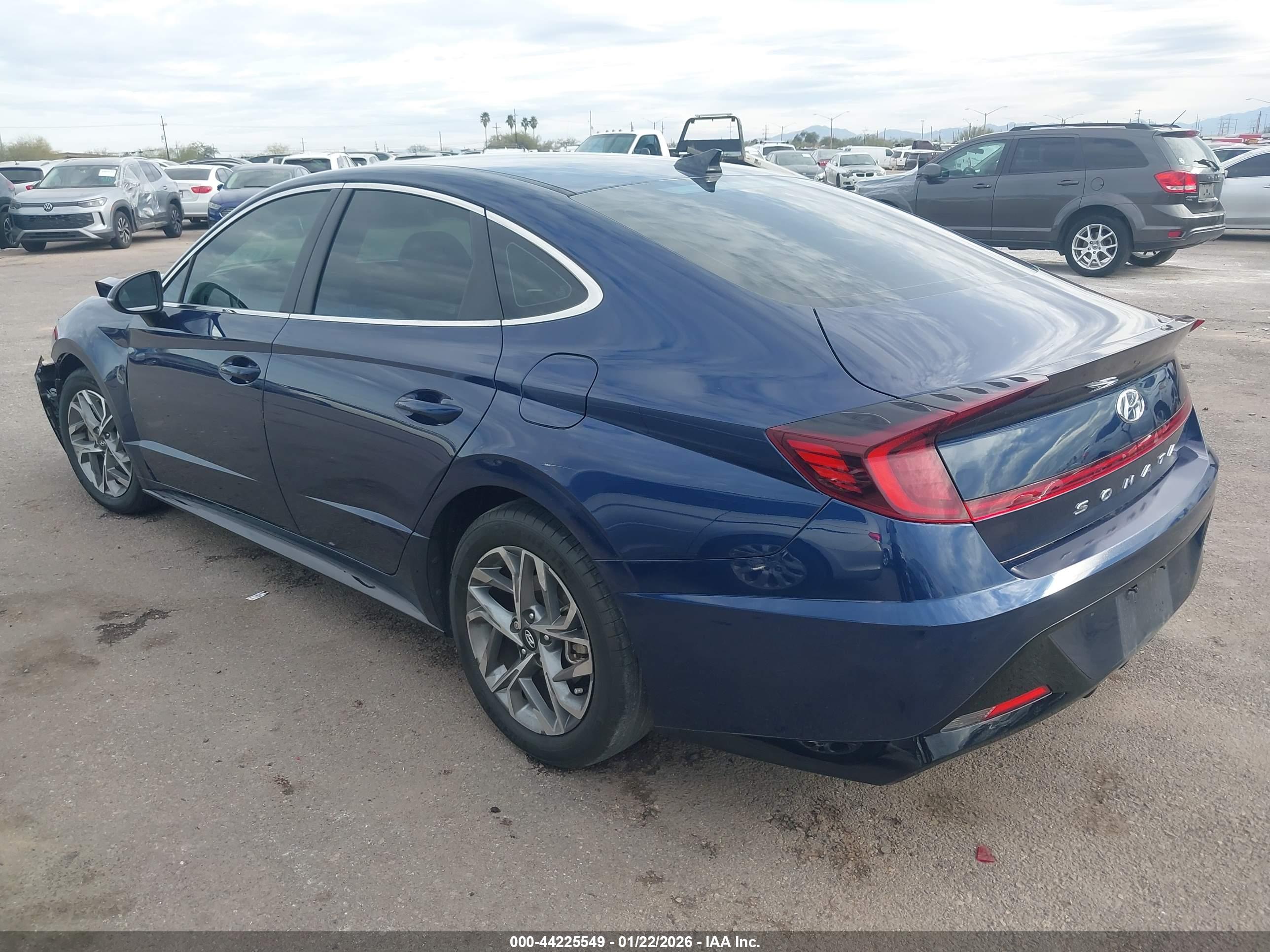HYUNDAI SONATA image 3