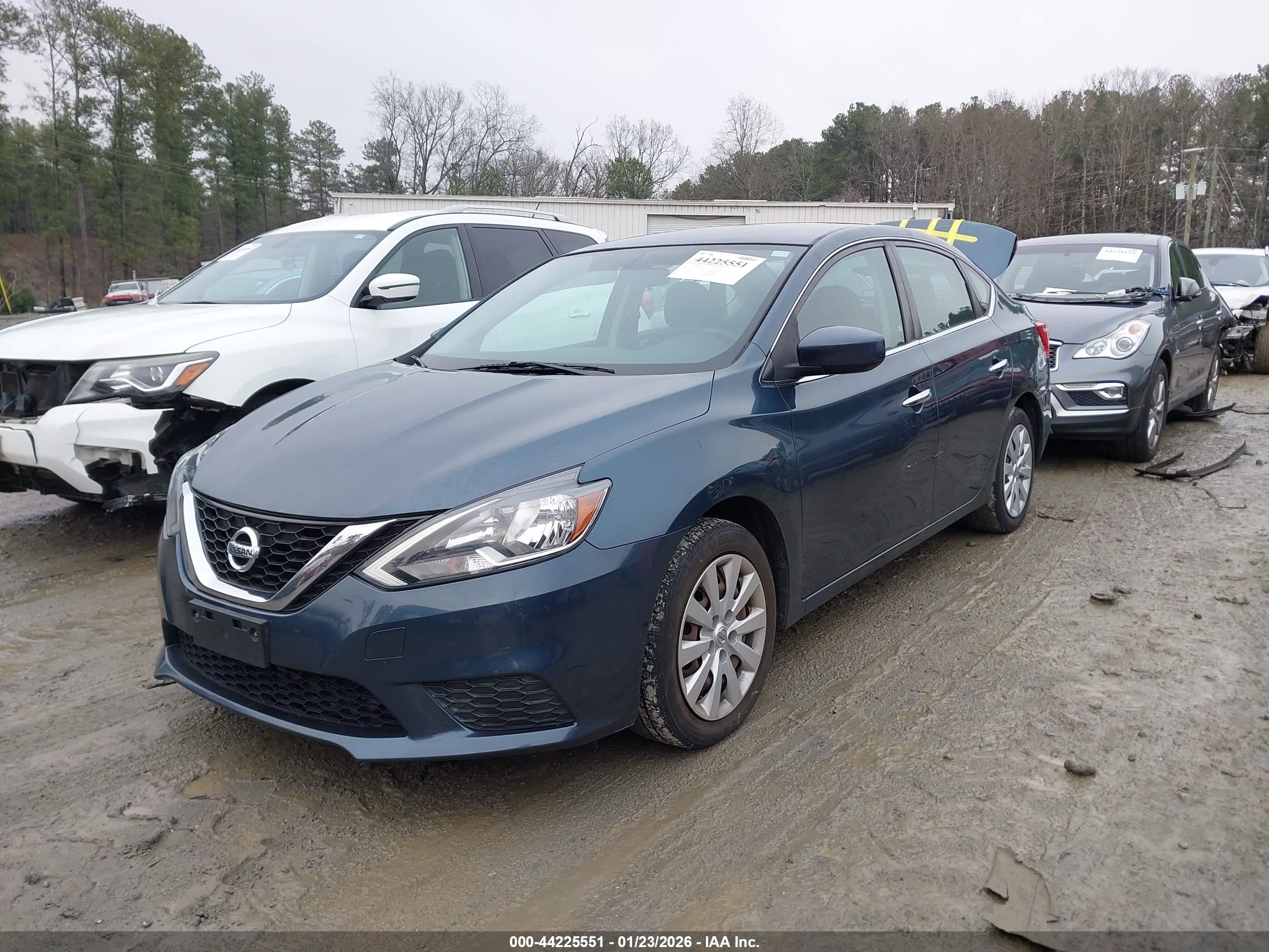 NISSAN SENTRA image 2