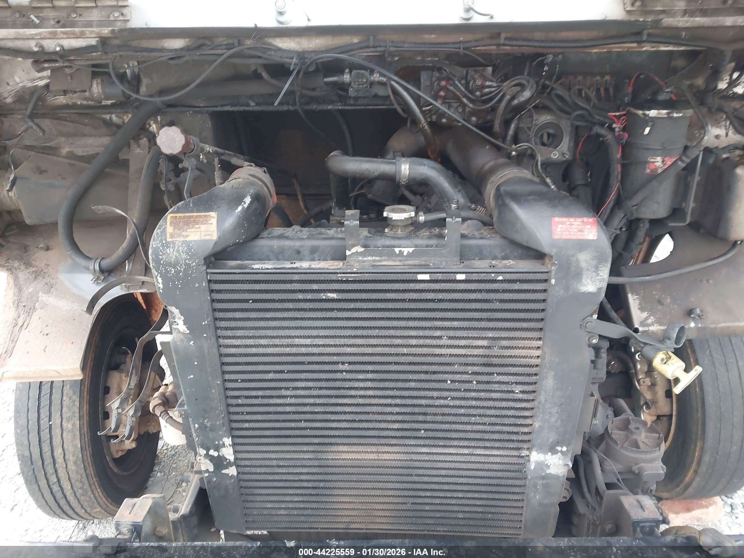 FREIGHTLINER CHASSIS image 10