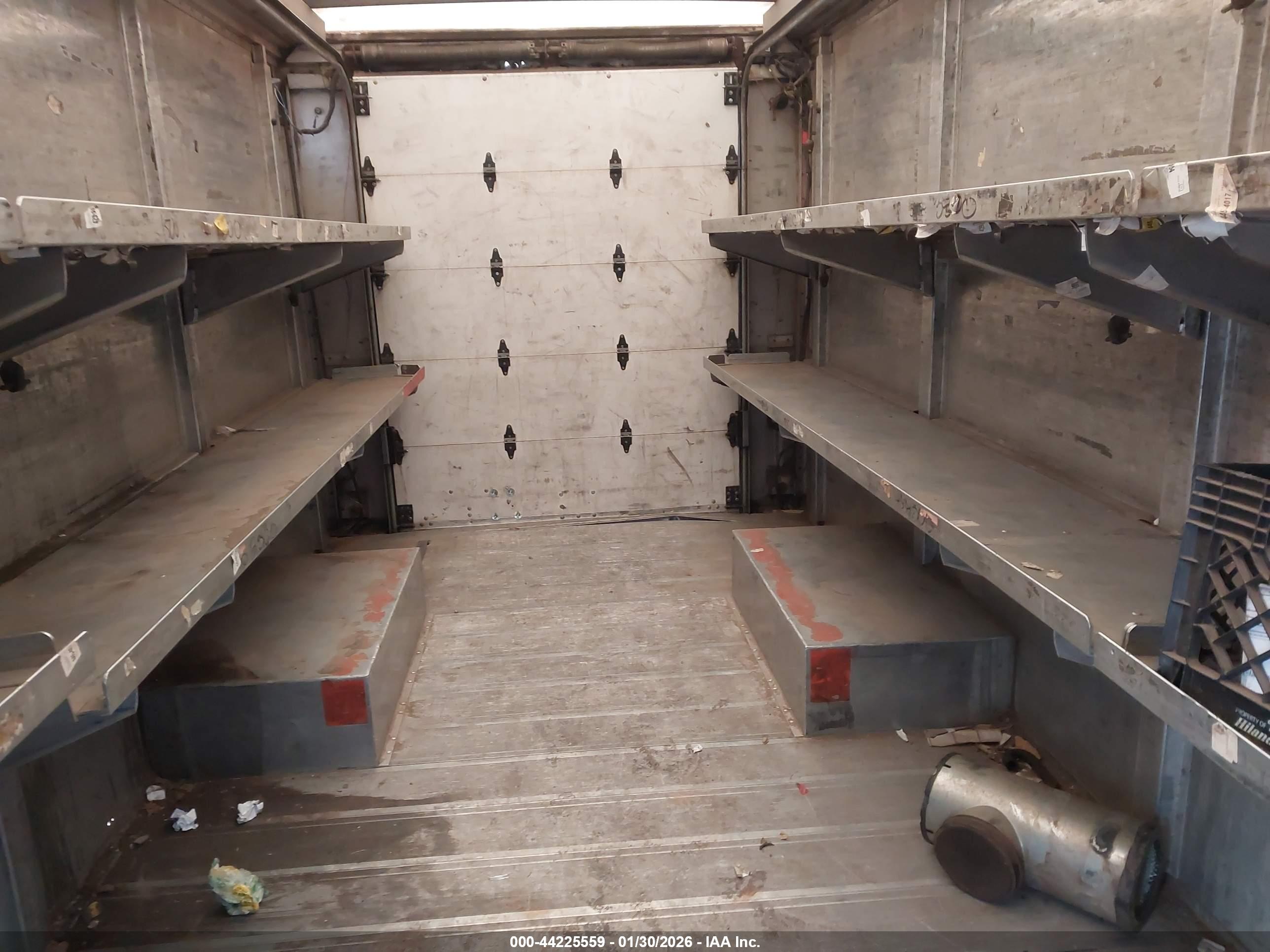 FREIGHTLINER CHASSIS image 8