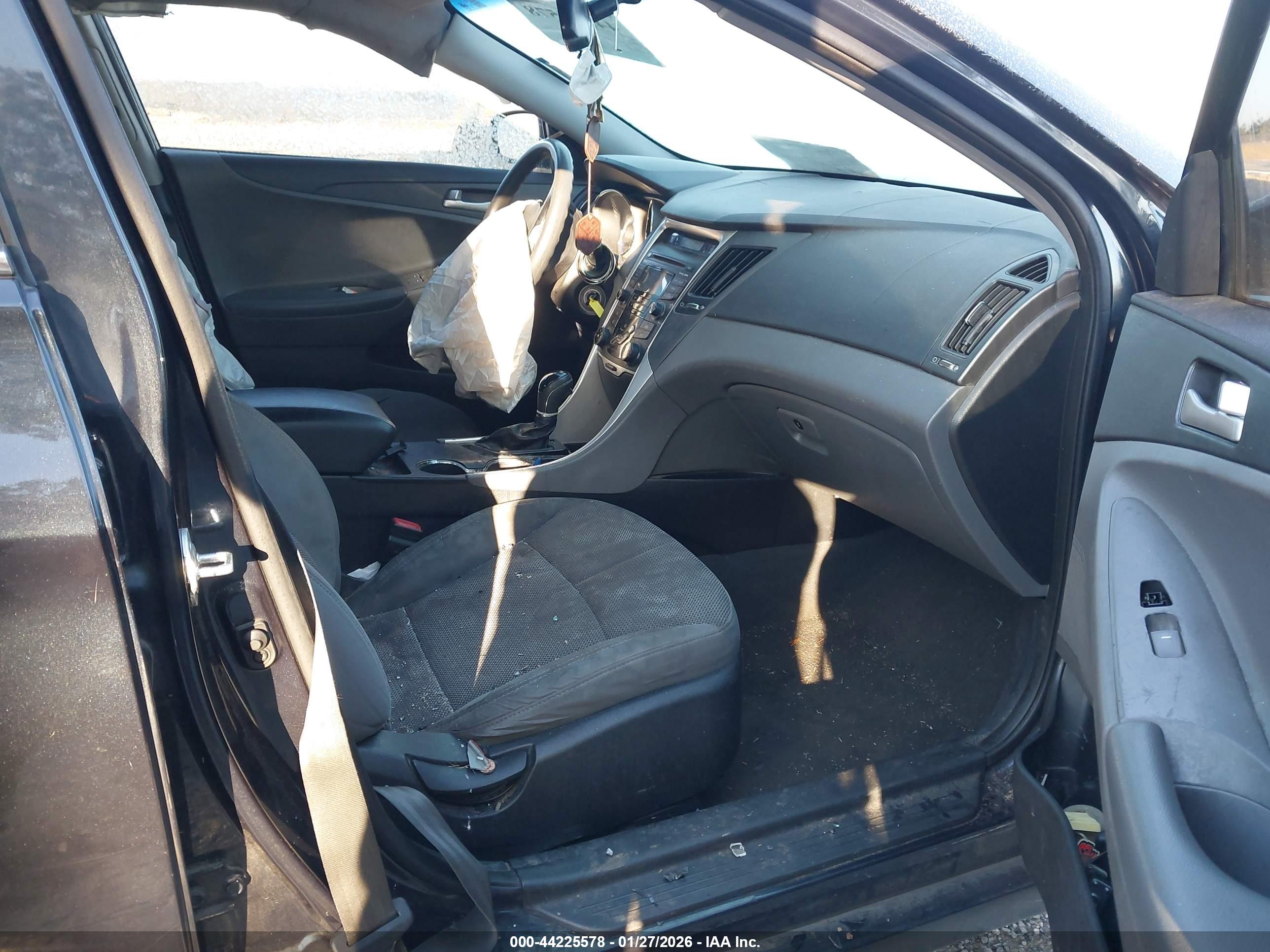 HYUNDAI SONATA image 5