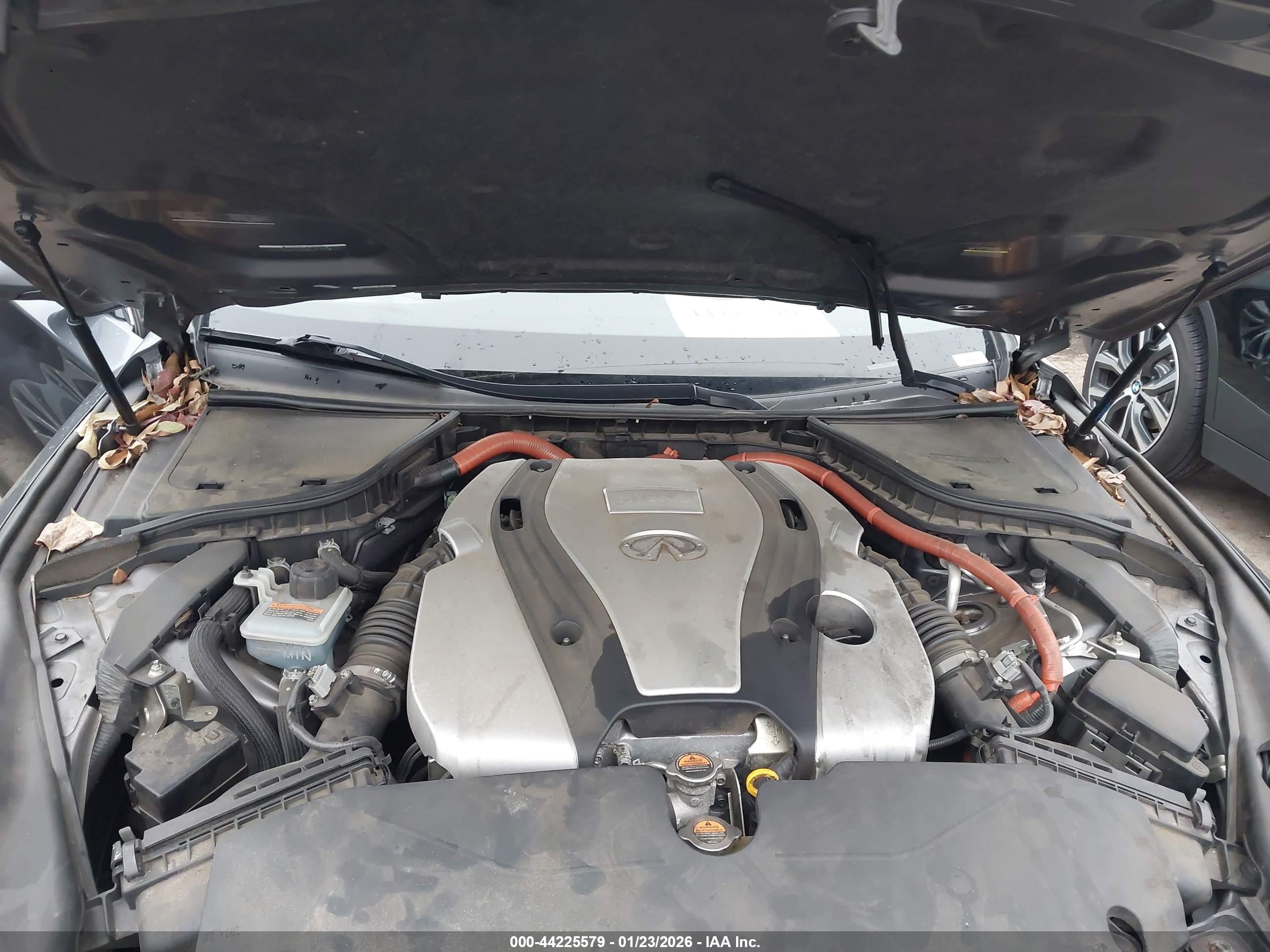 INFINITI Q50 image 10