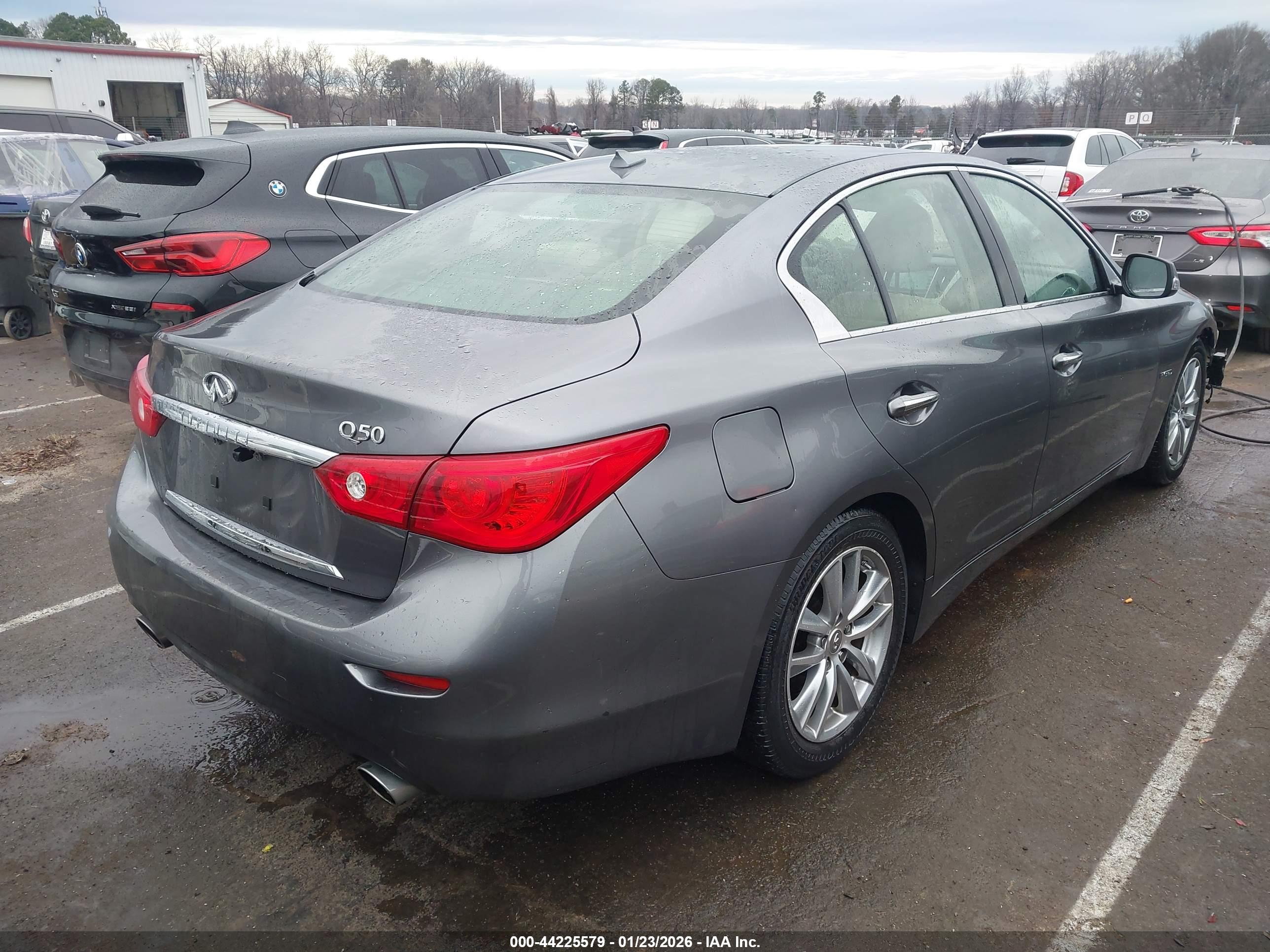 INFINITI Q50 image 4