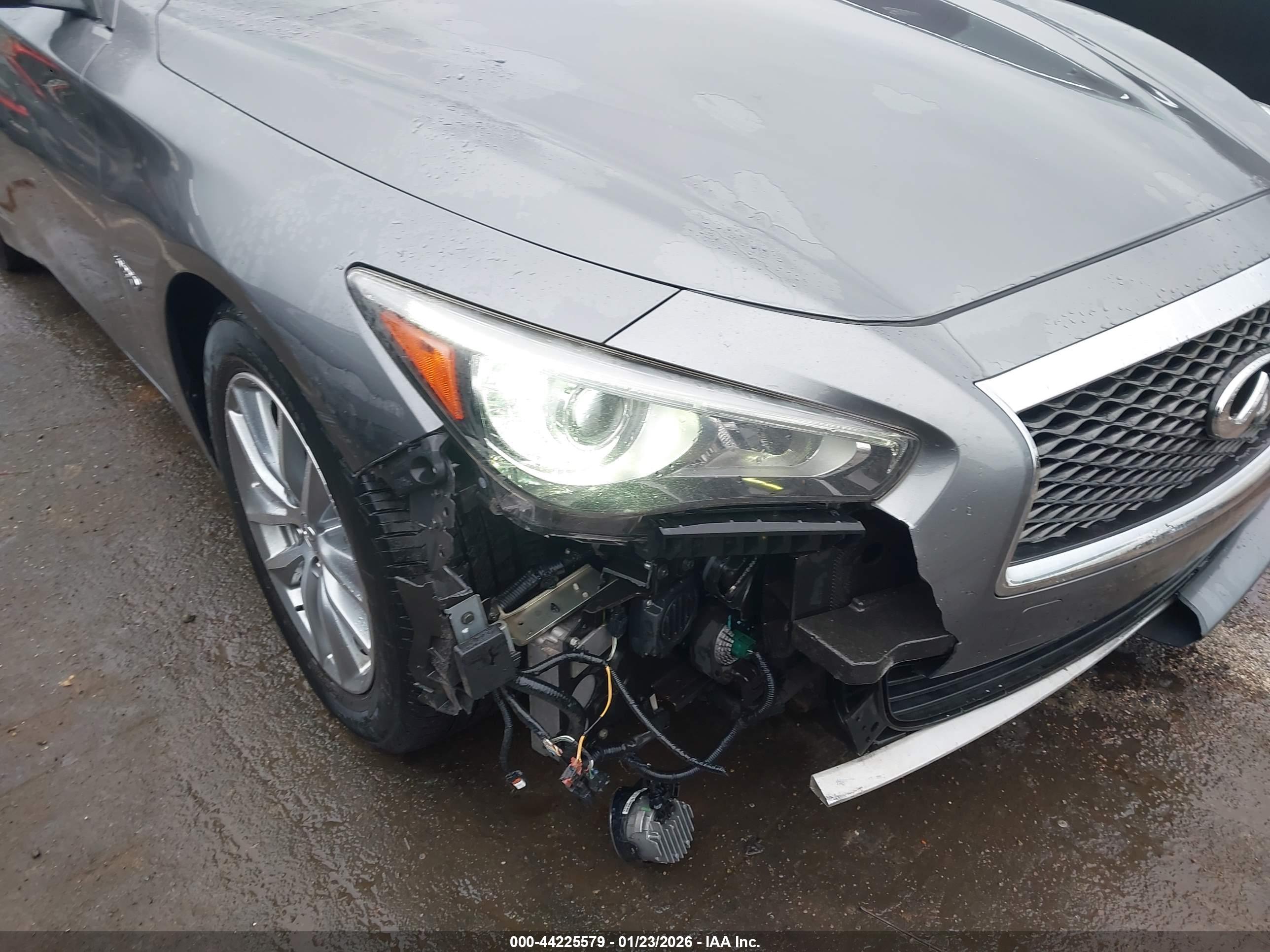 INFINITI Q50 image 6