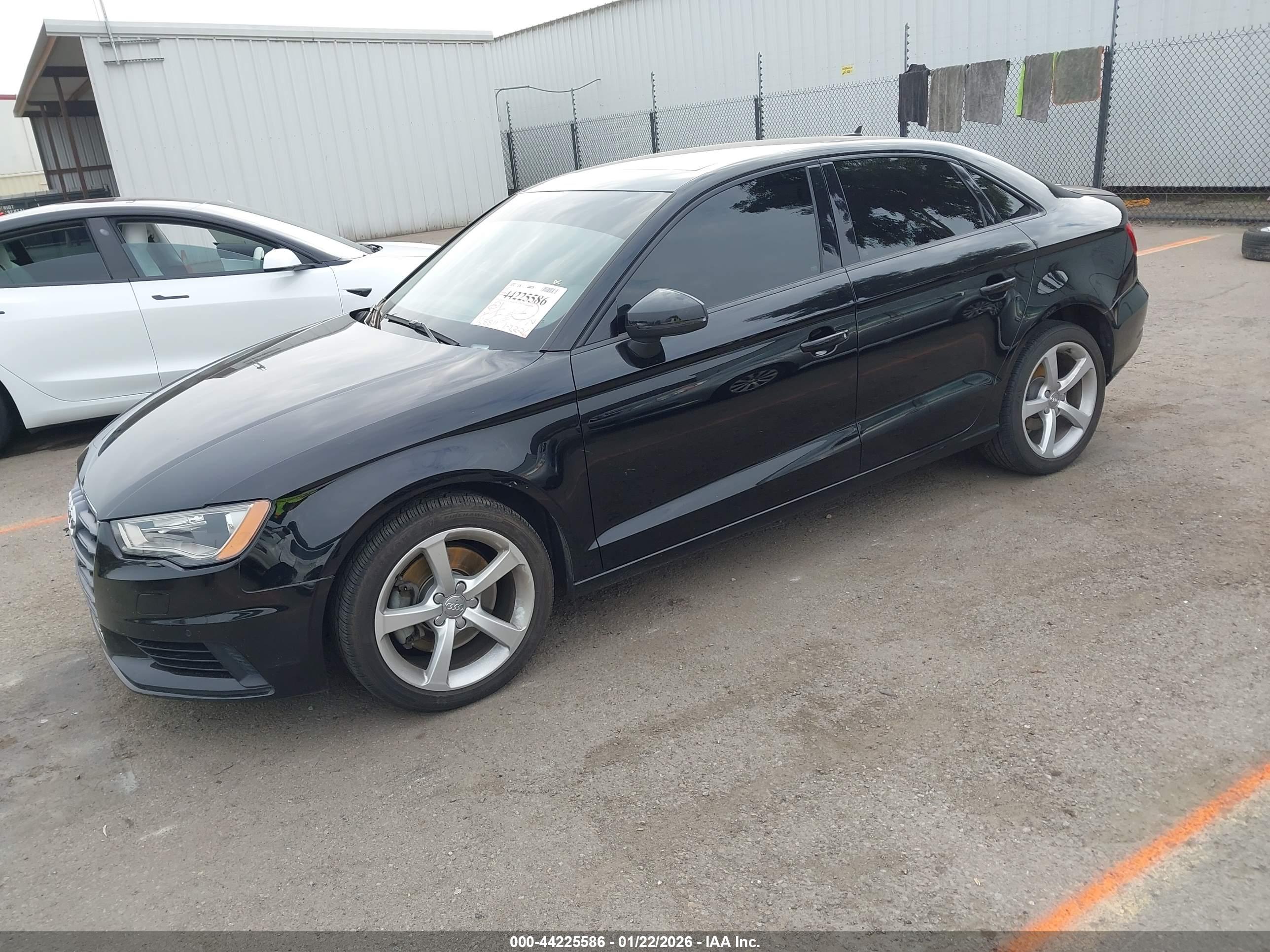 AUDI A3 image 2