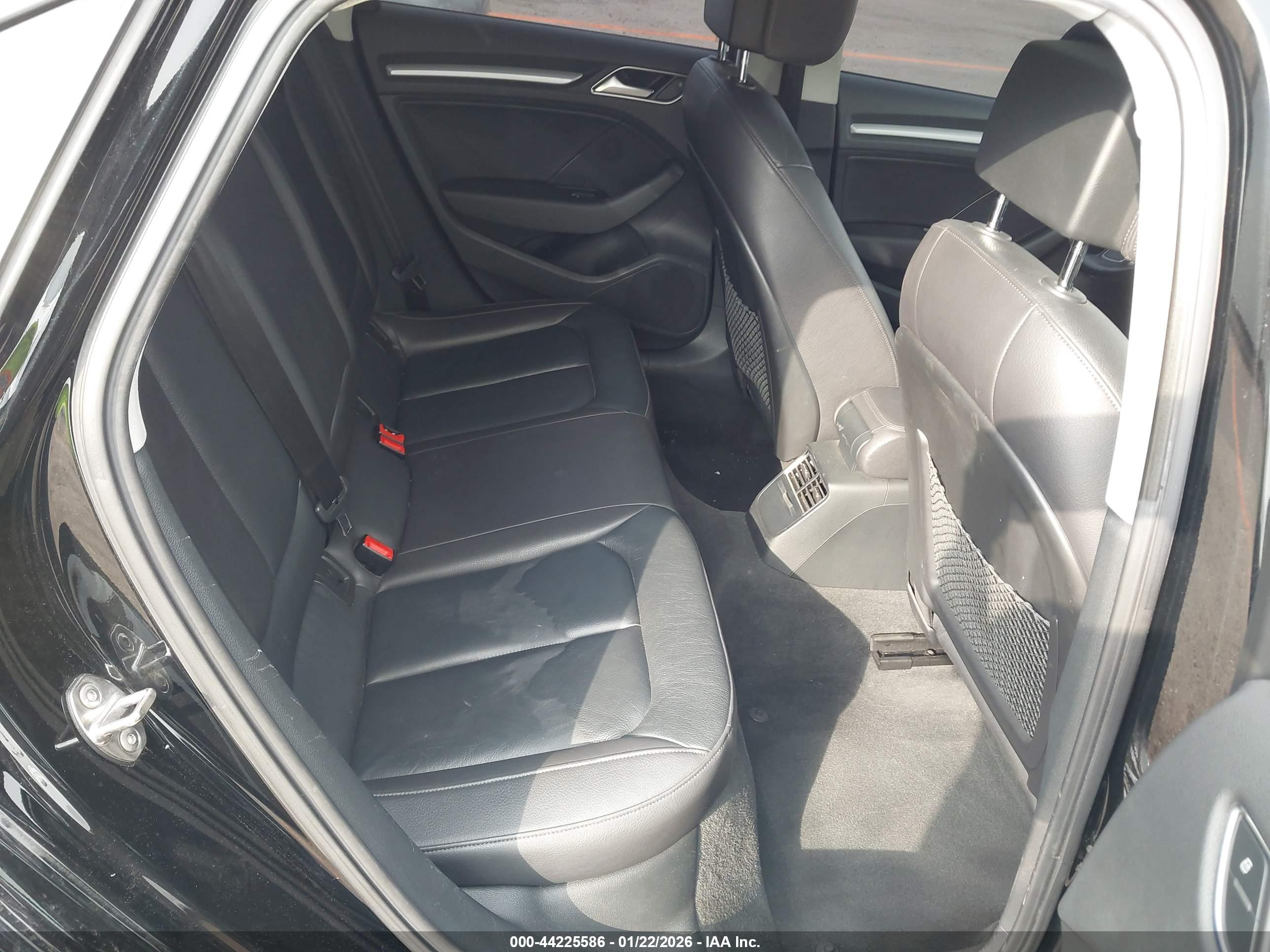 AUDI A3 image 8