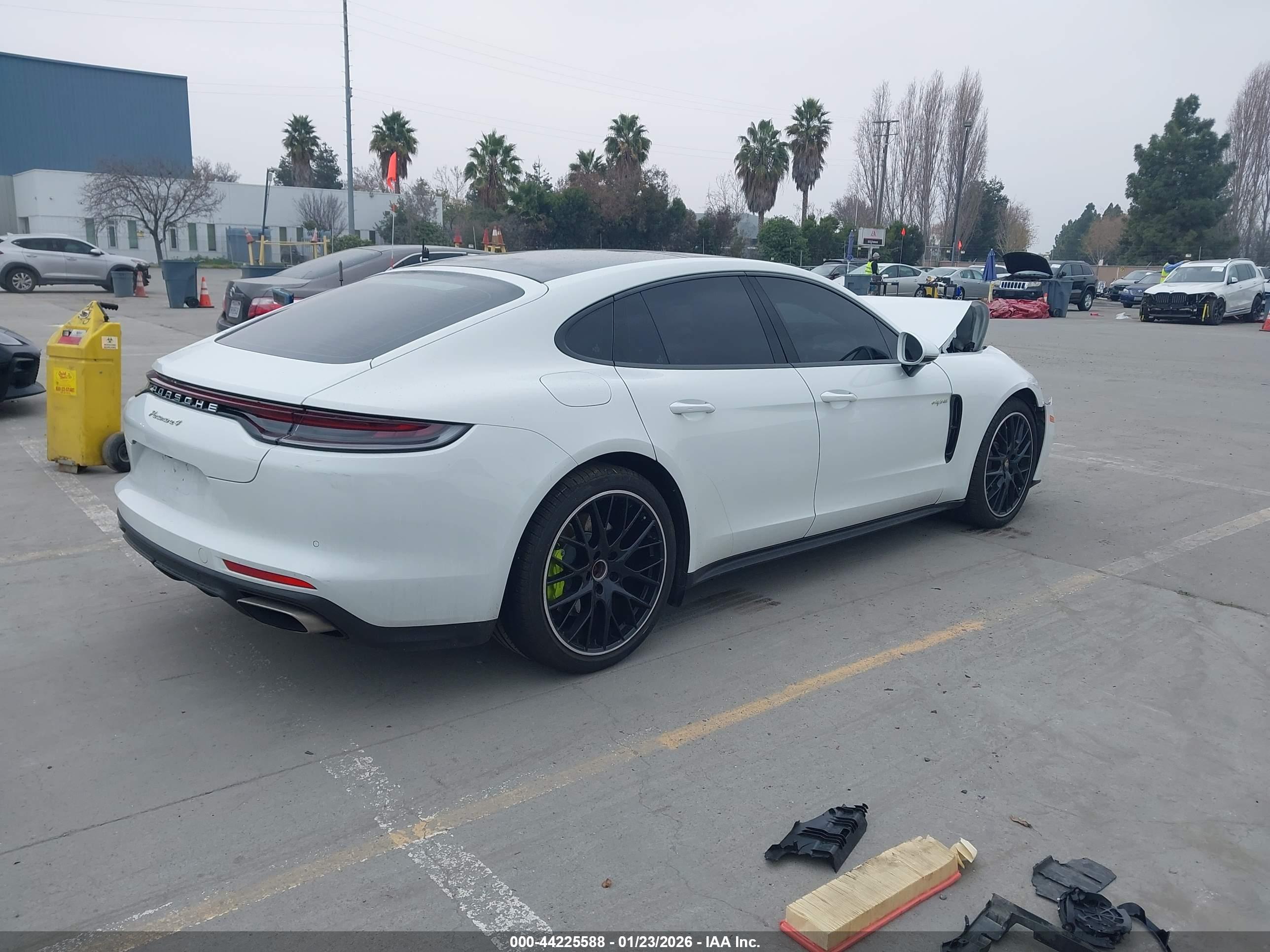PORSCHE PANAMERA image 4