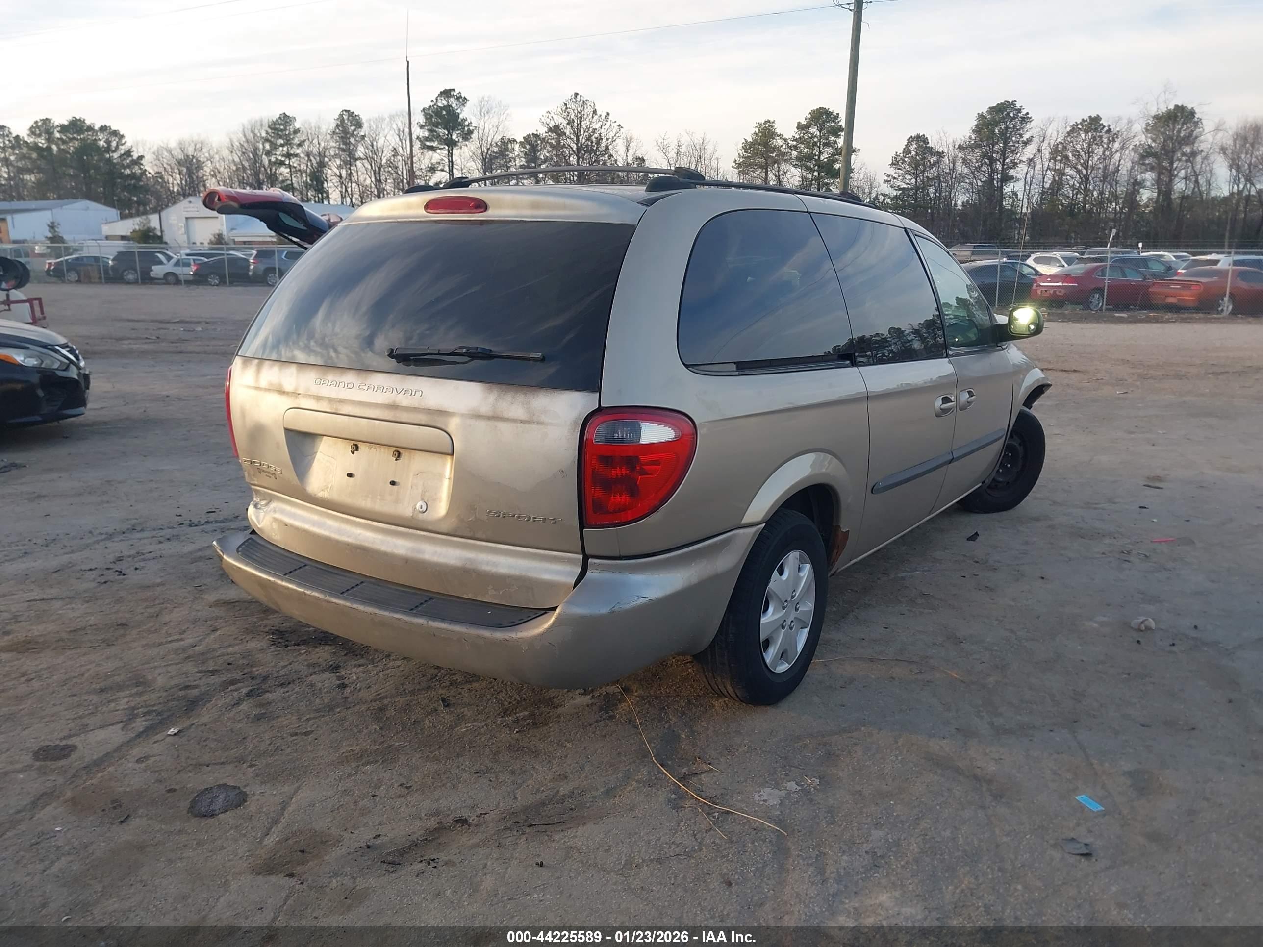 DODGE GRAND image 4