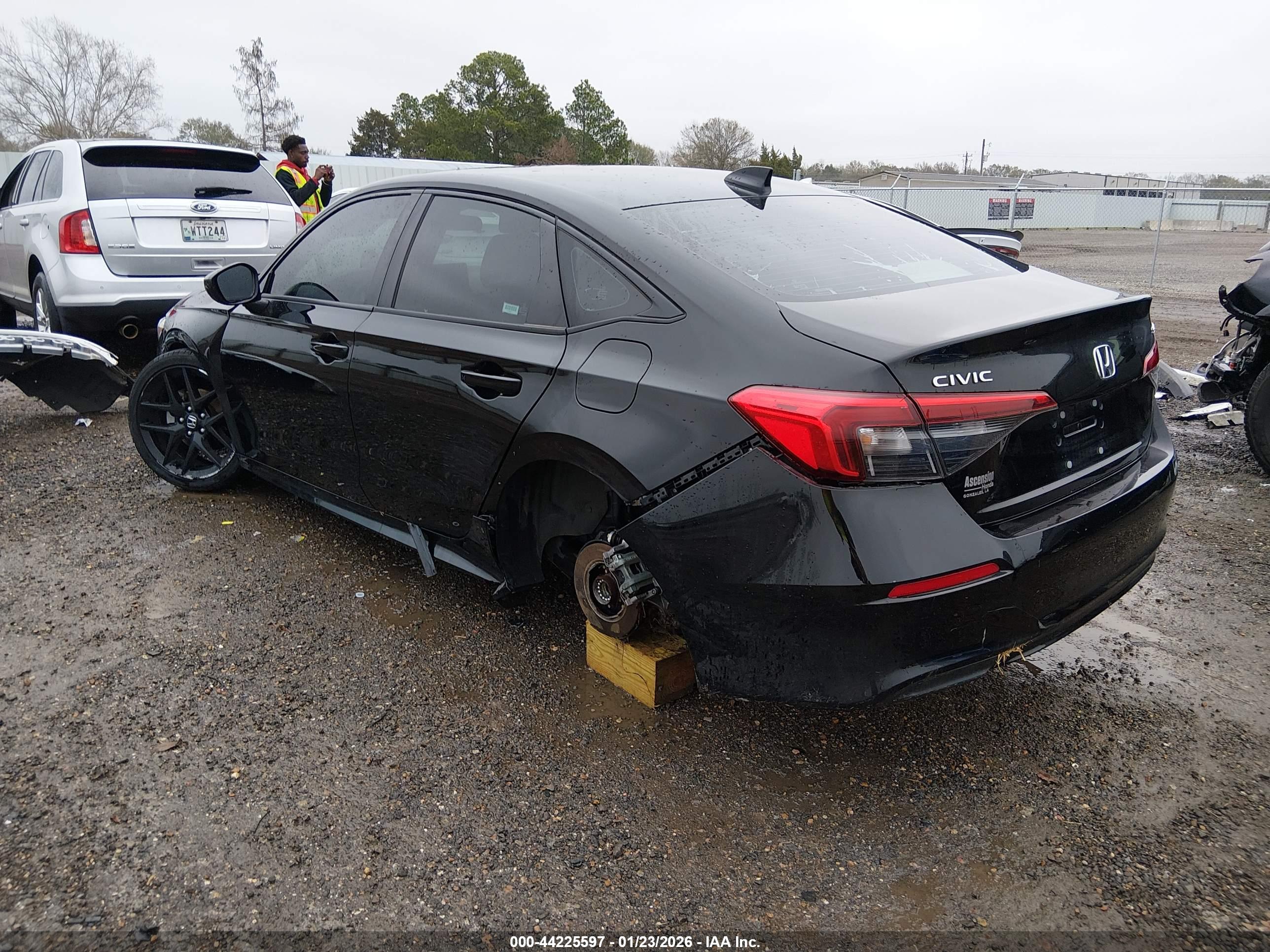 HONDA CIVIC image 3