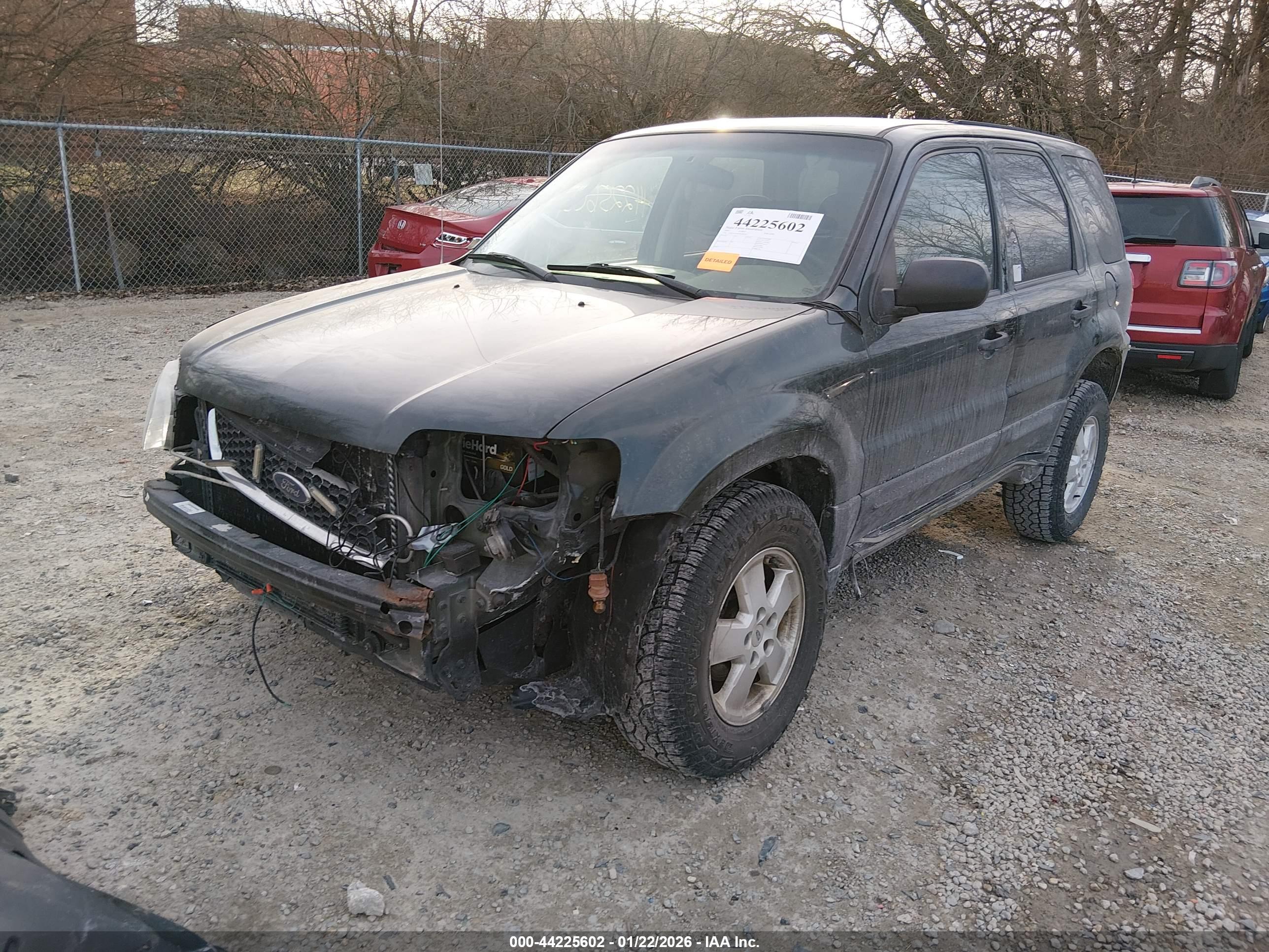 FORD ESCAPE image 2