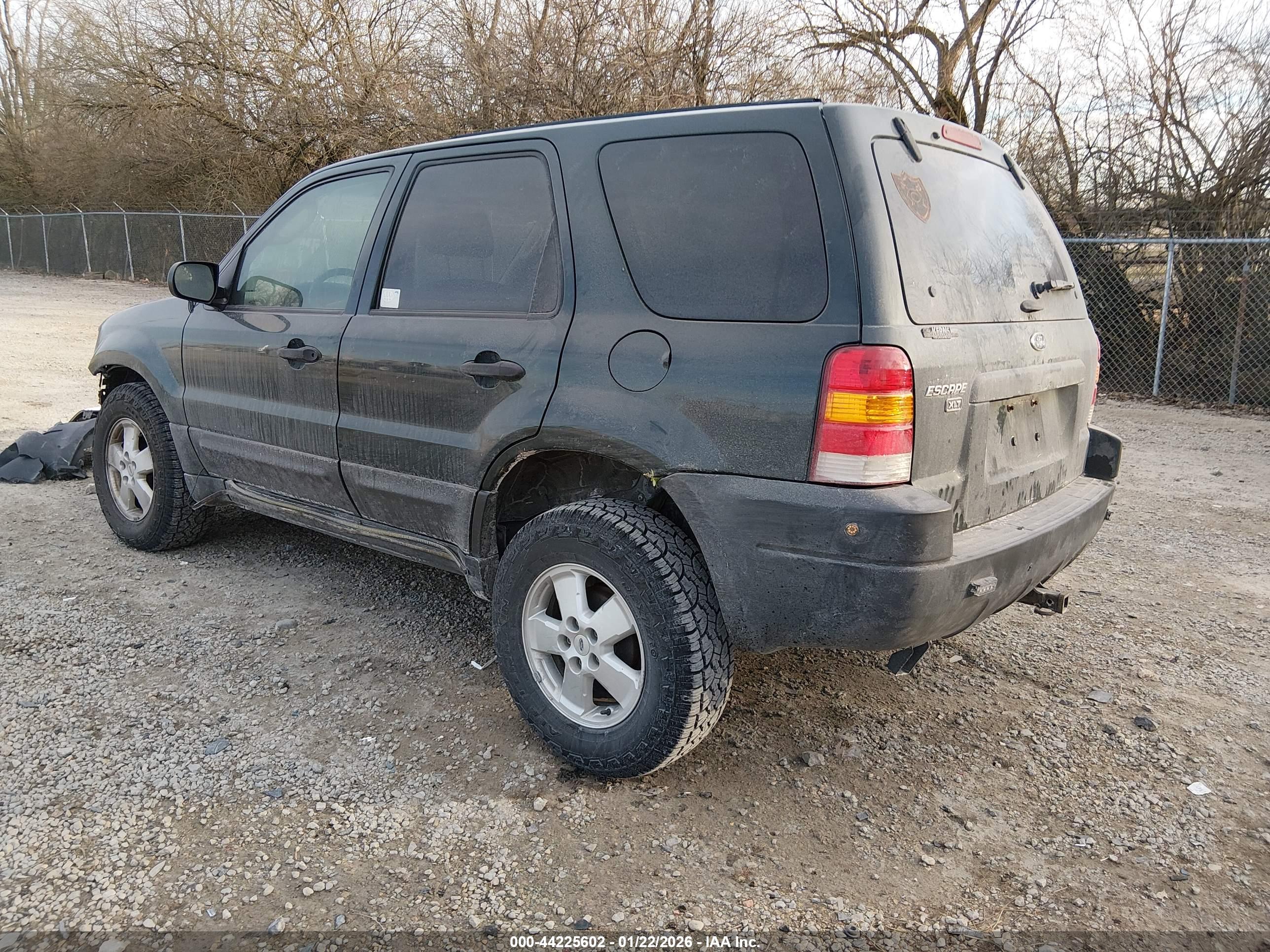 FORD ESCAPE image 3