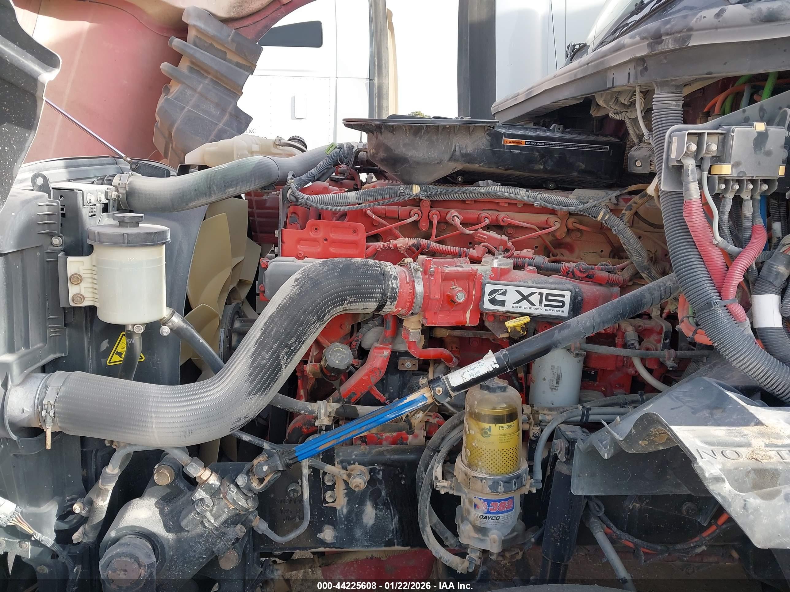 INTERNATIONAL LT image 10