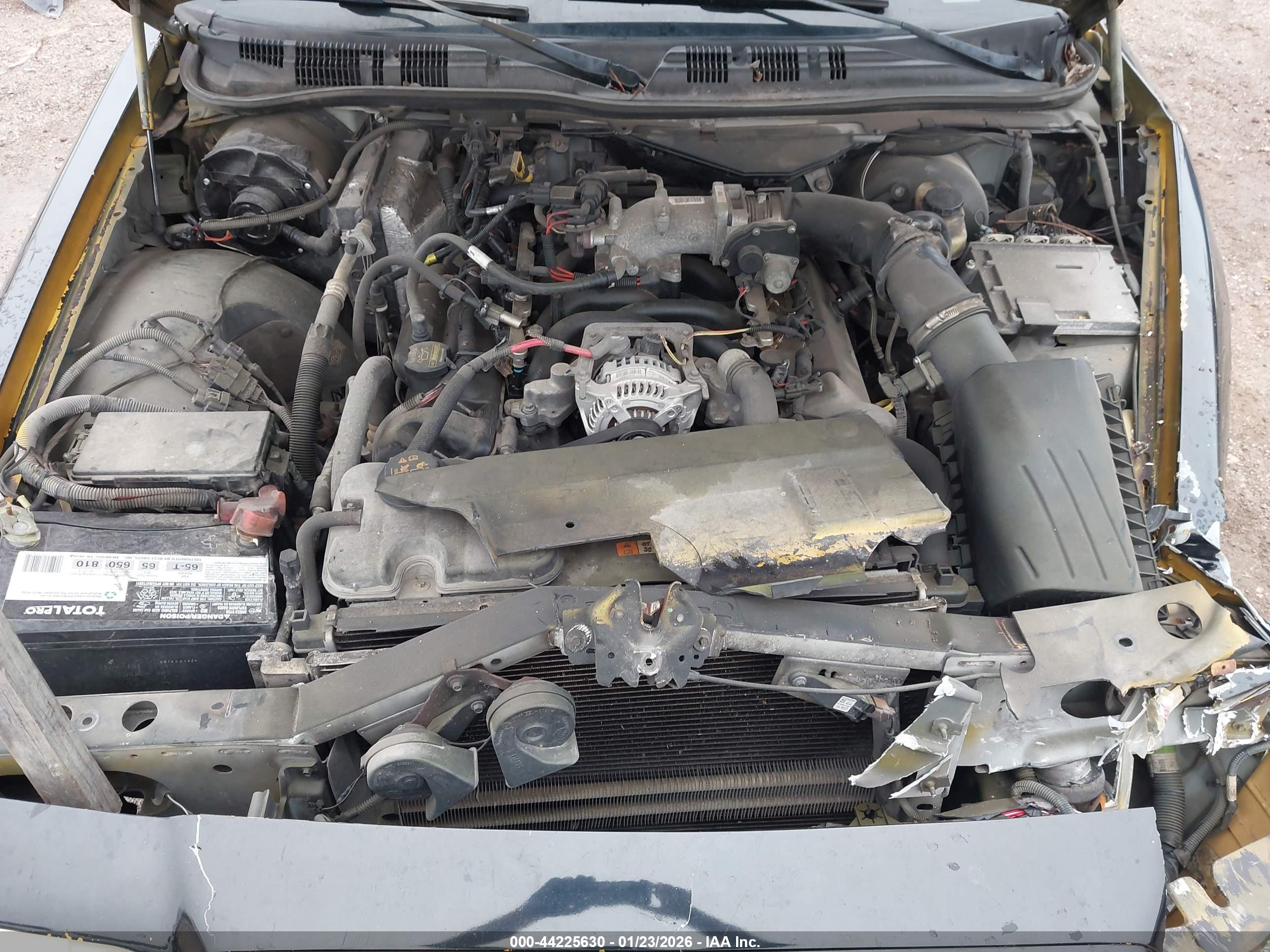 FORD CROWN image 10