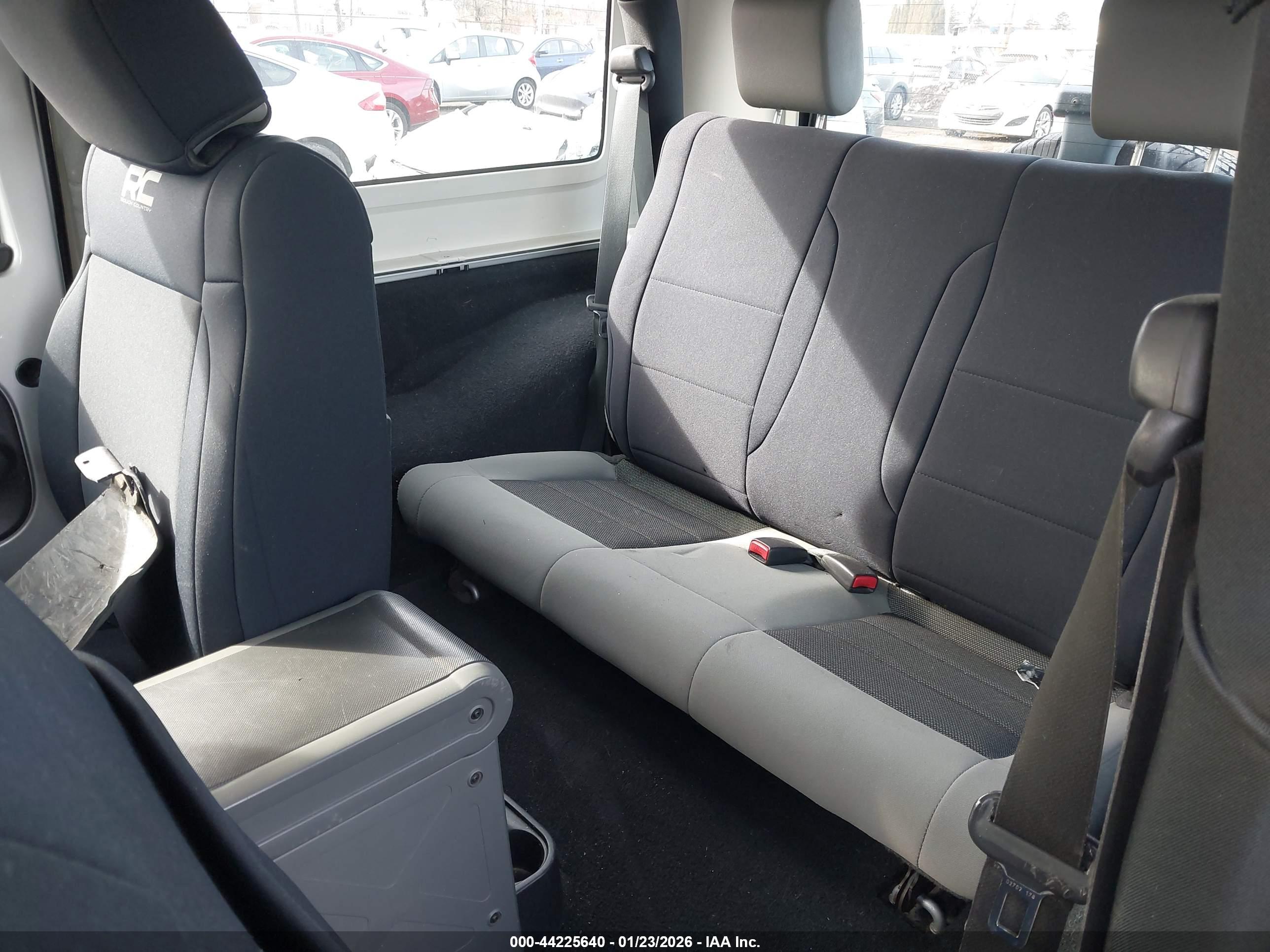 JEEP WRANGLER image 8