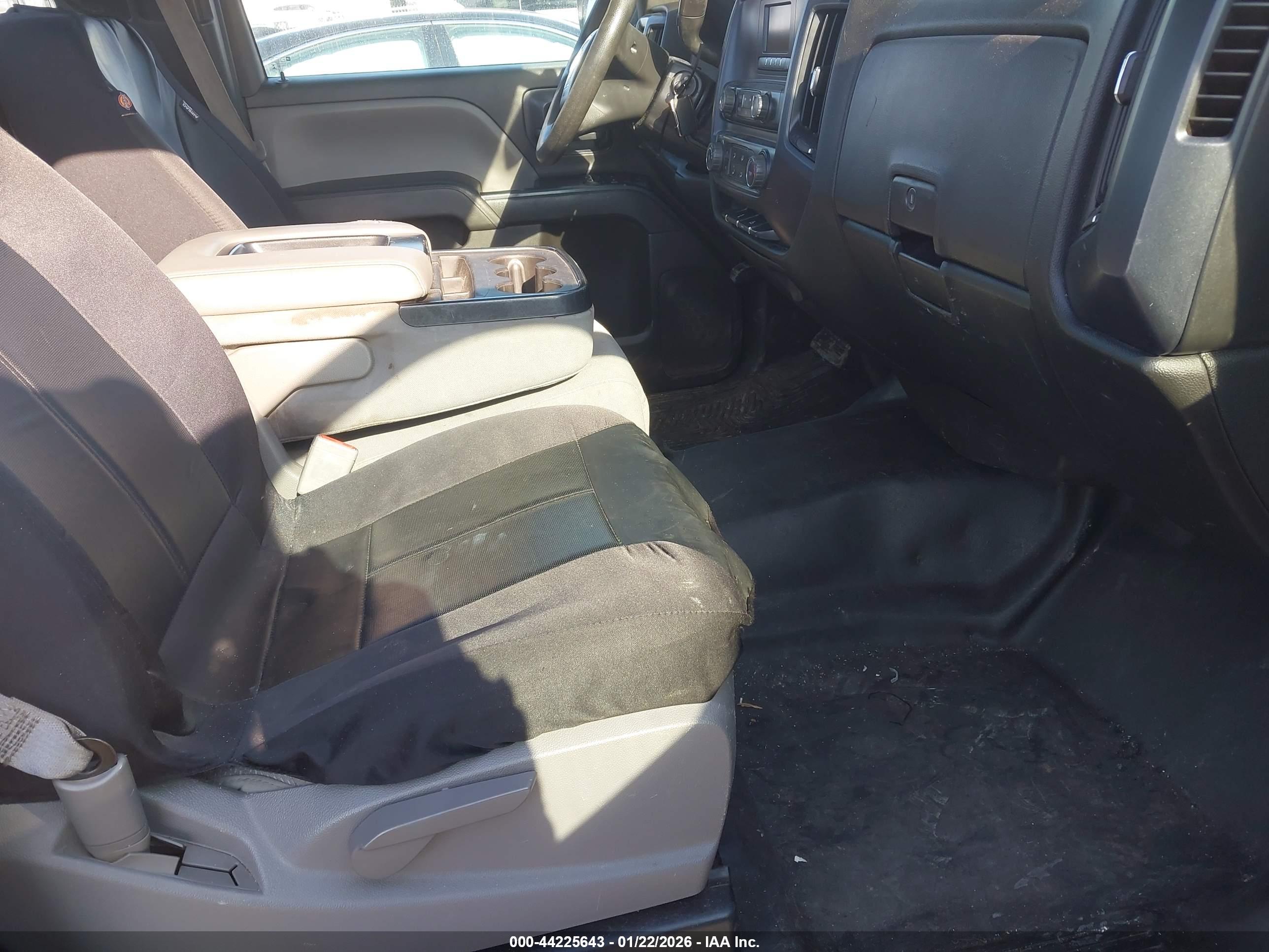 GMC SIERRA image 5