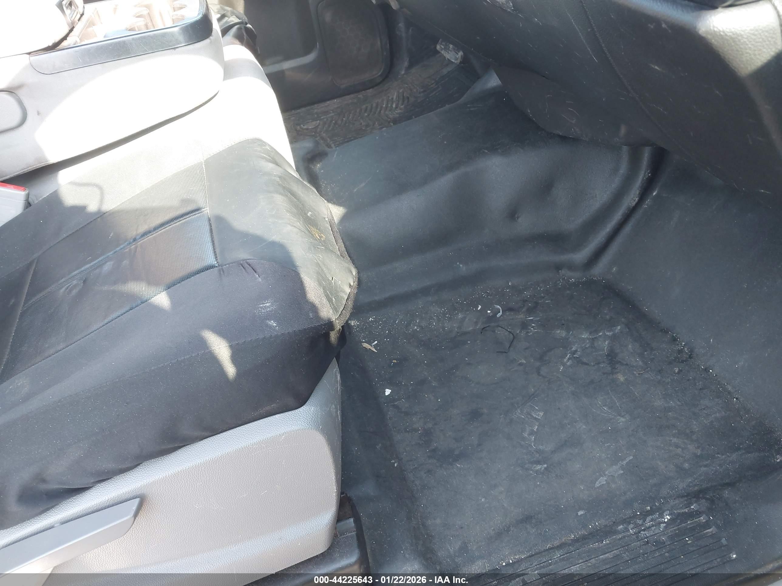 GMC SIERRA image 8