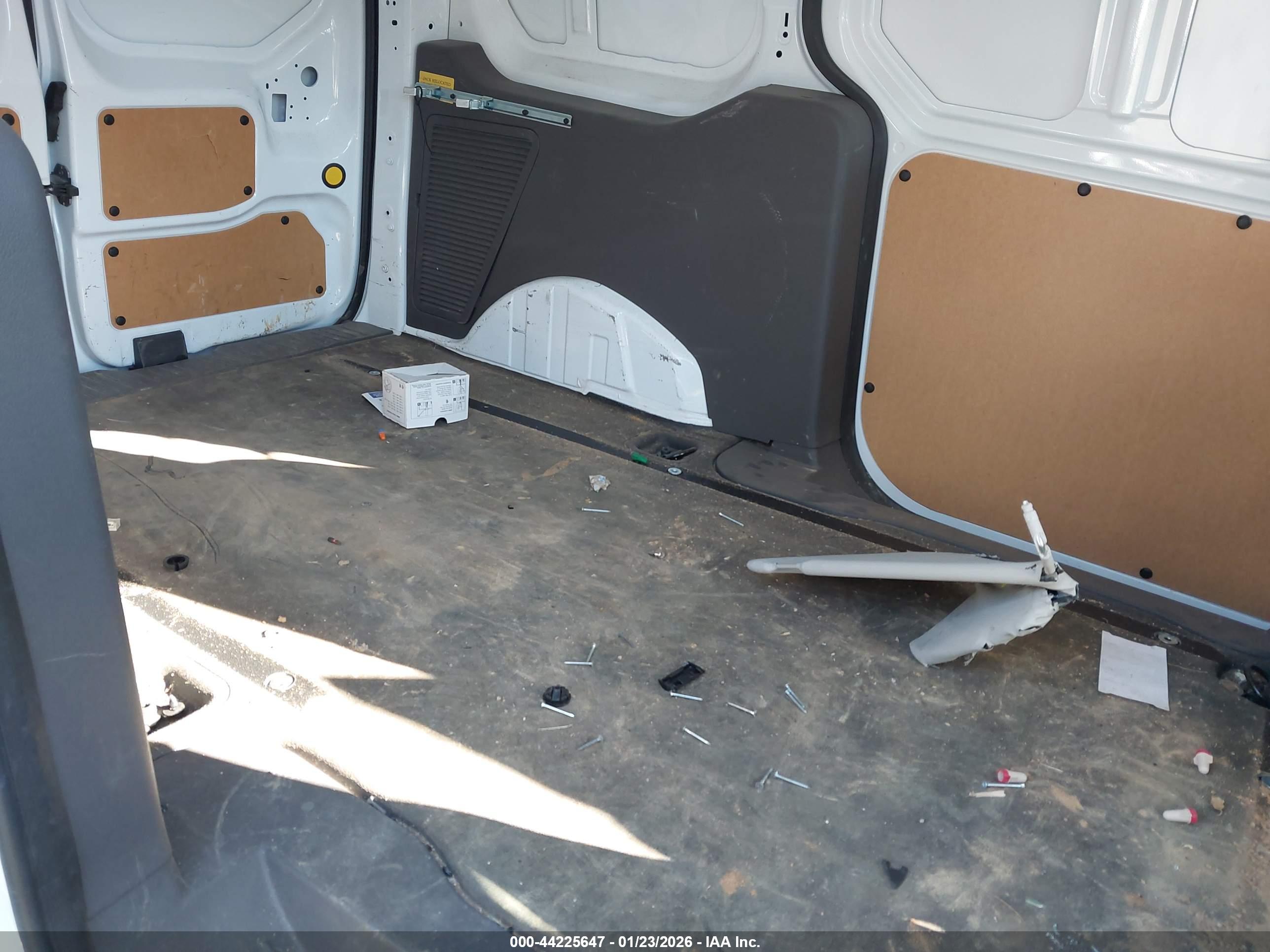 FORD TRANSIT image 8