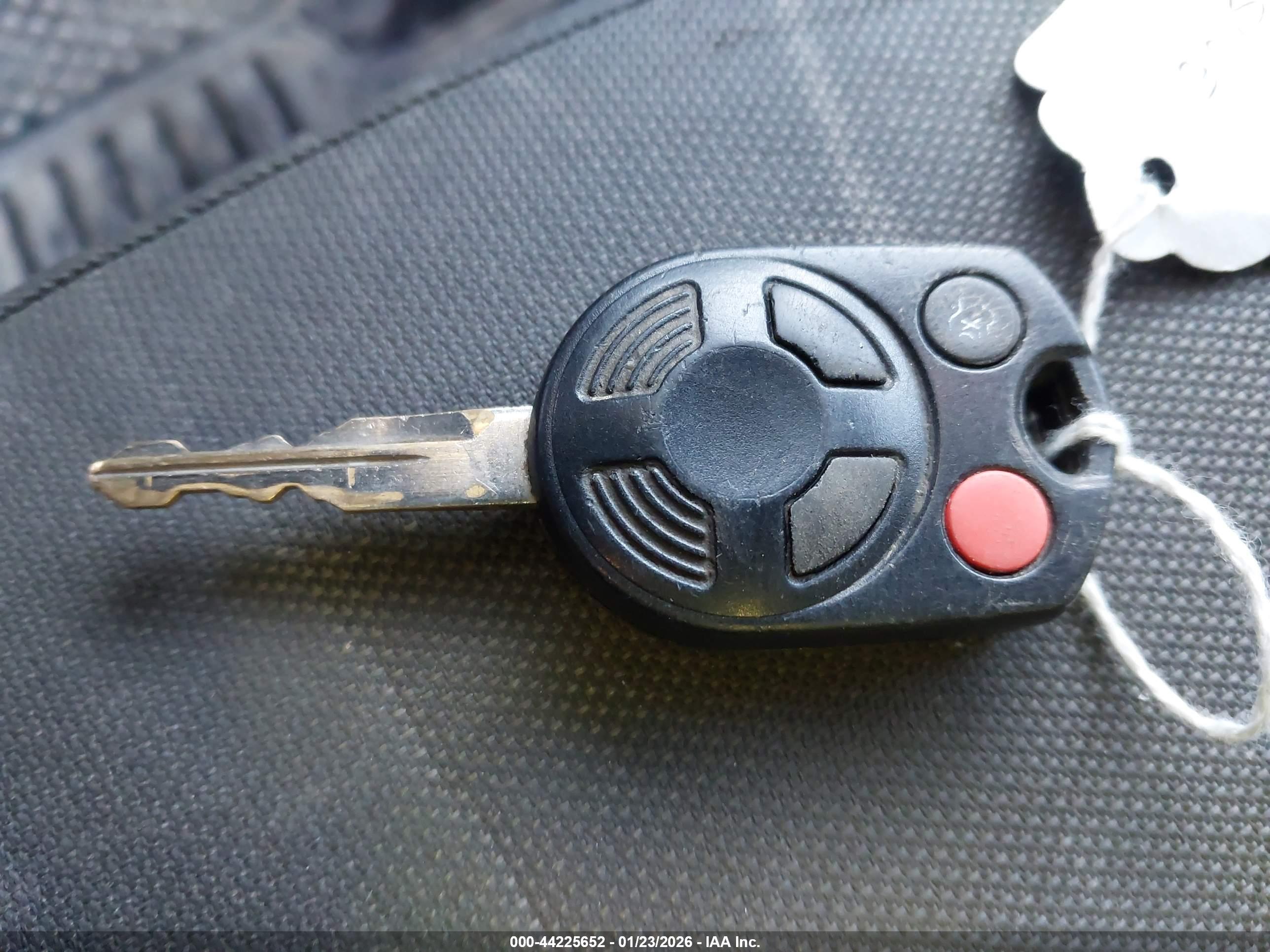 FORD ESCAPE image 11