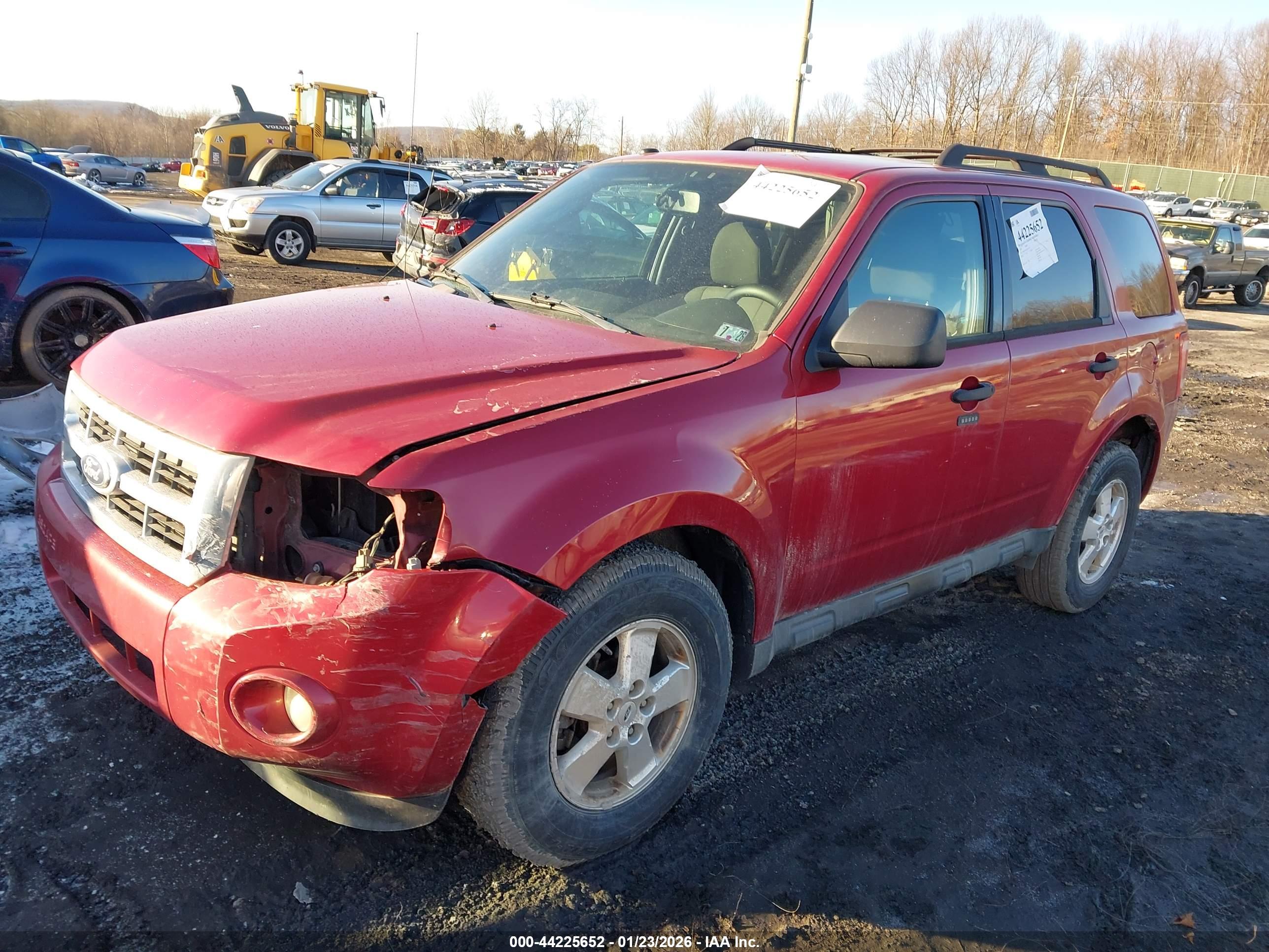 FORD ESCAPE image 2