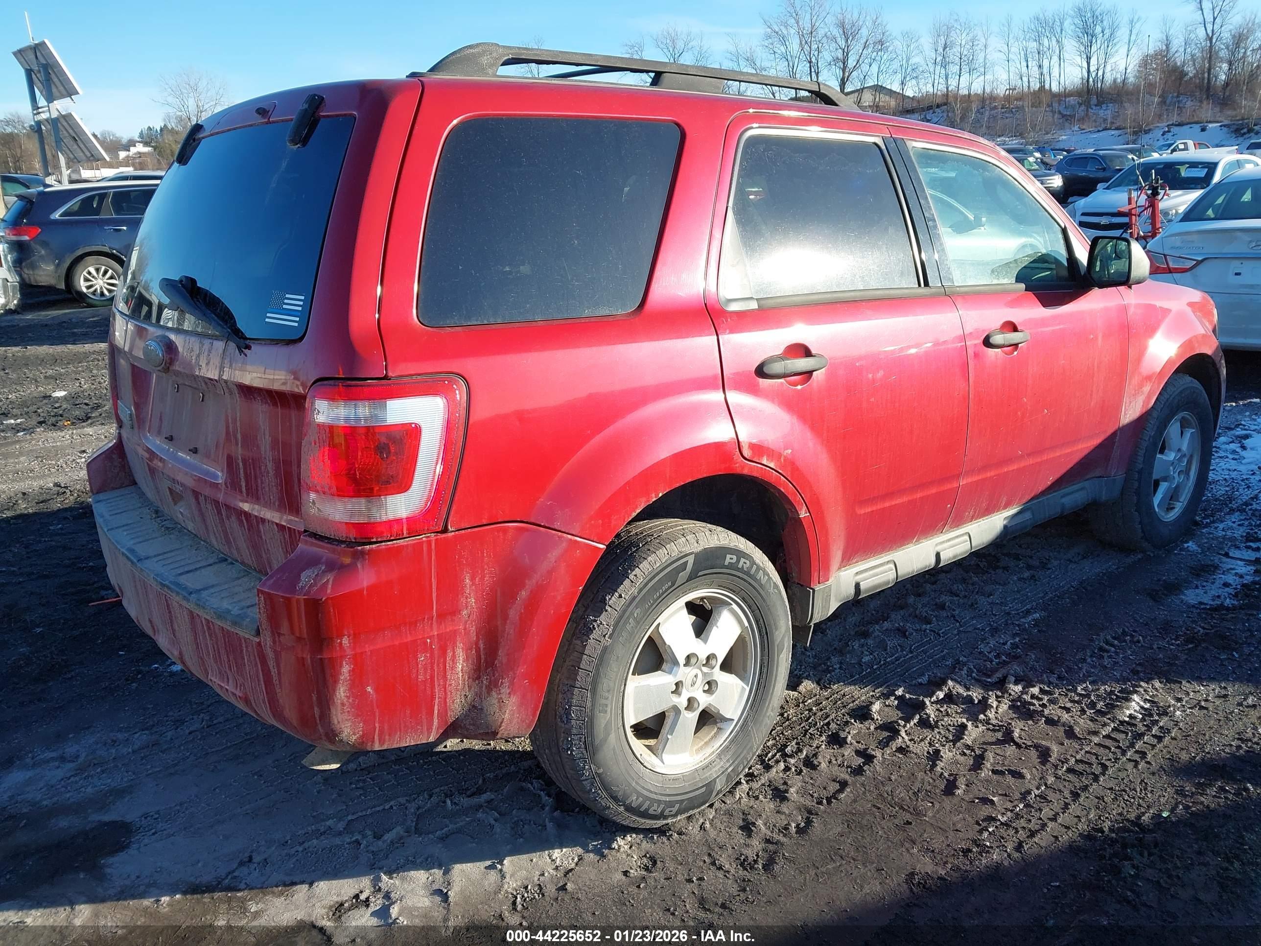FORD ESCAPE image 4
