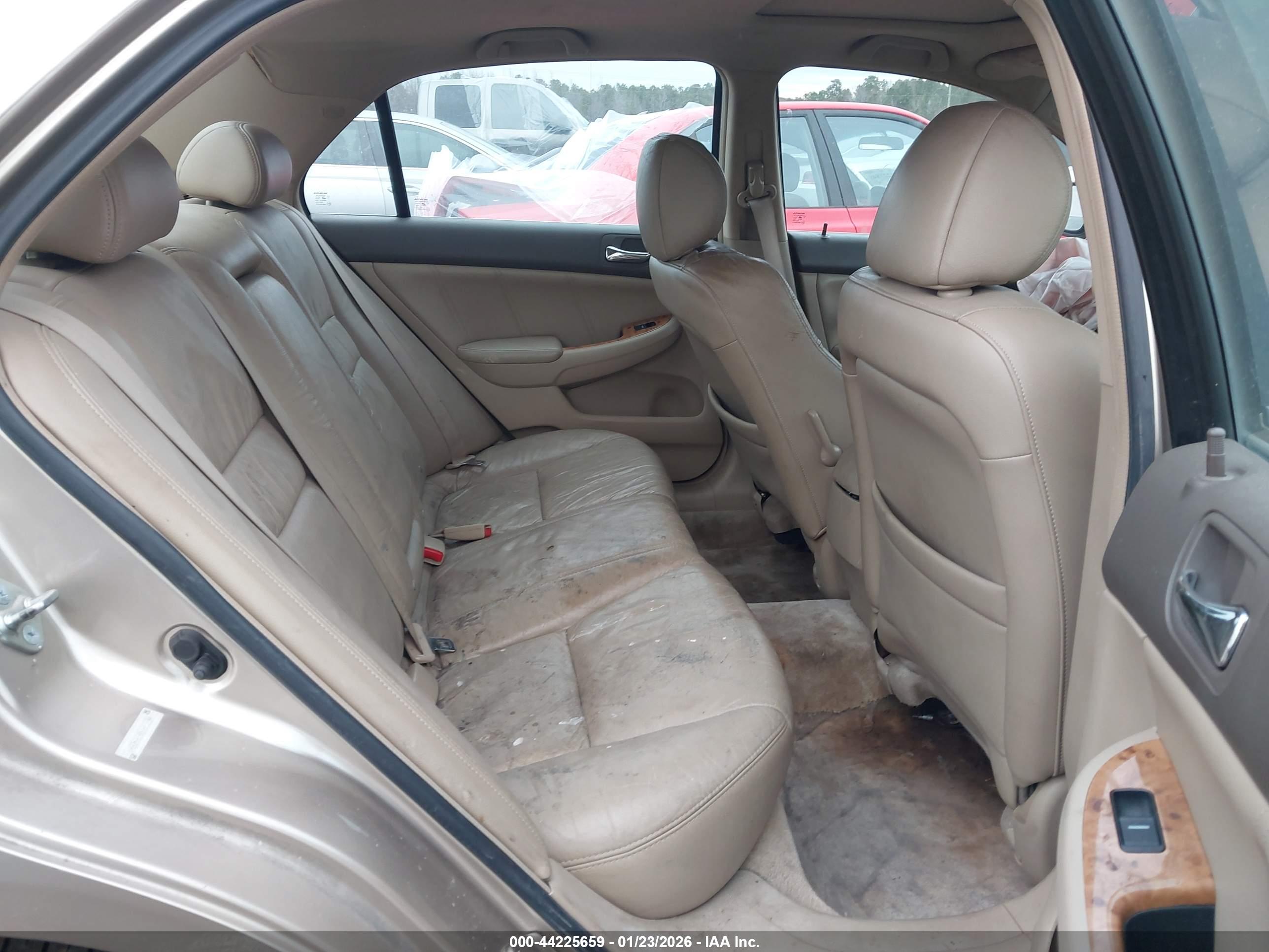 HONDA ACCORD image 8