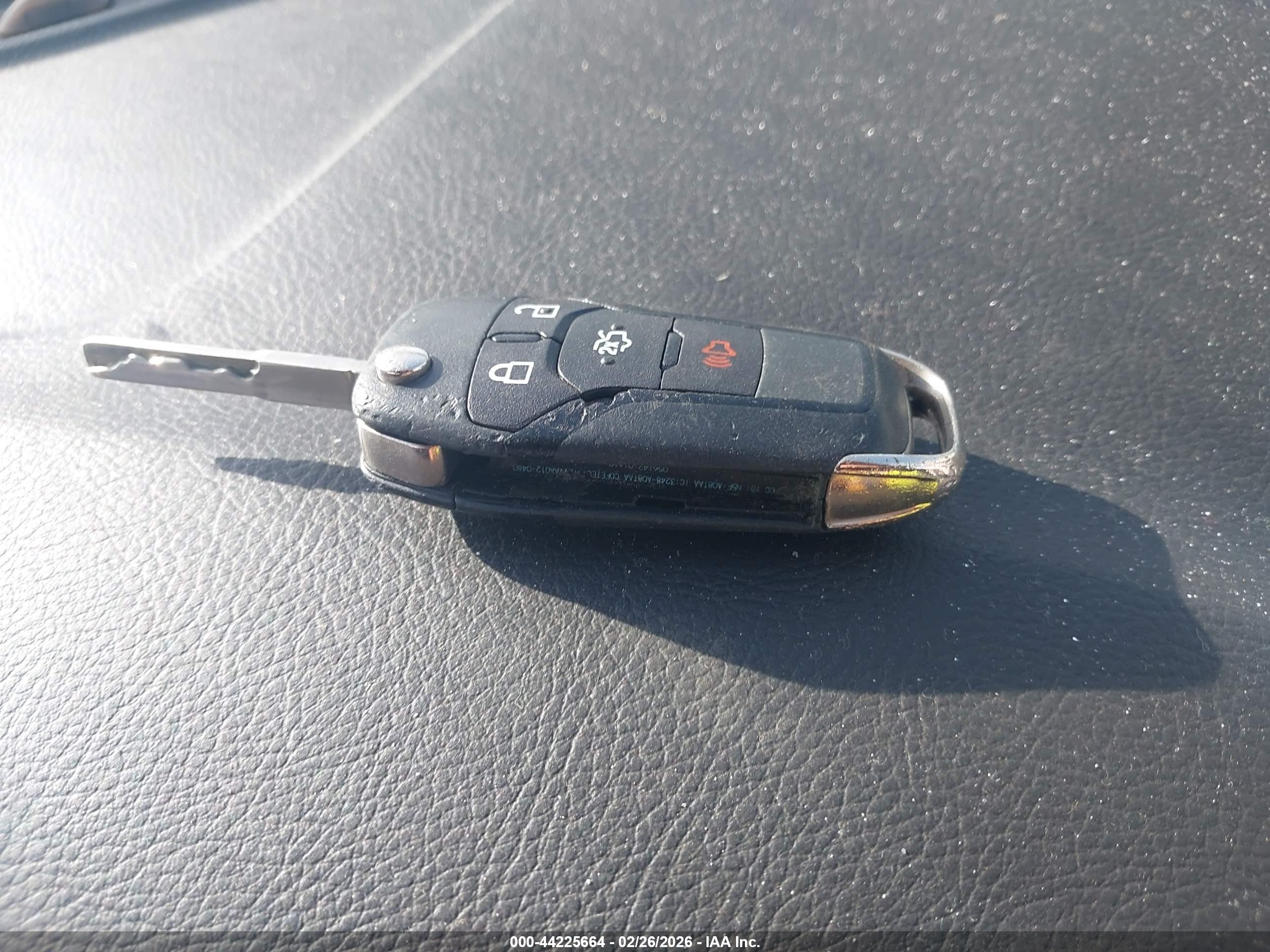 FORD FUSION image 11