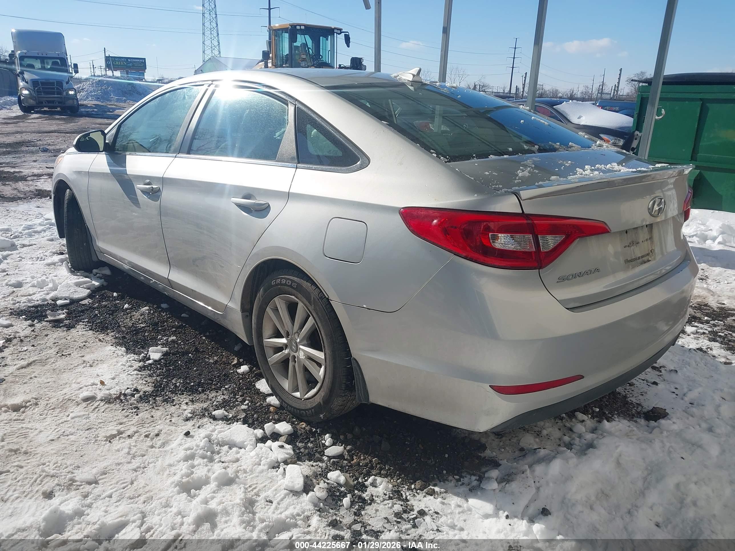 HYUNDAI SONATA image 3