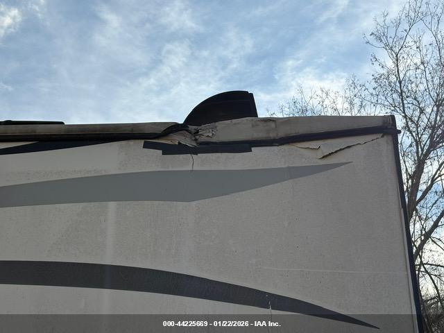 KEYSTONE LAREDO image 3