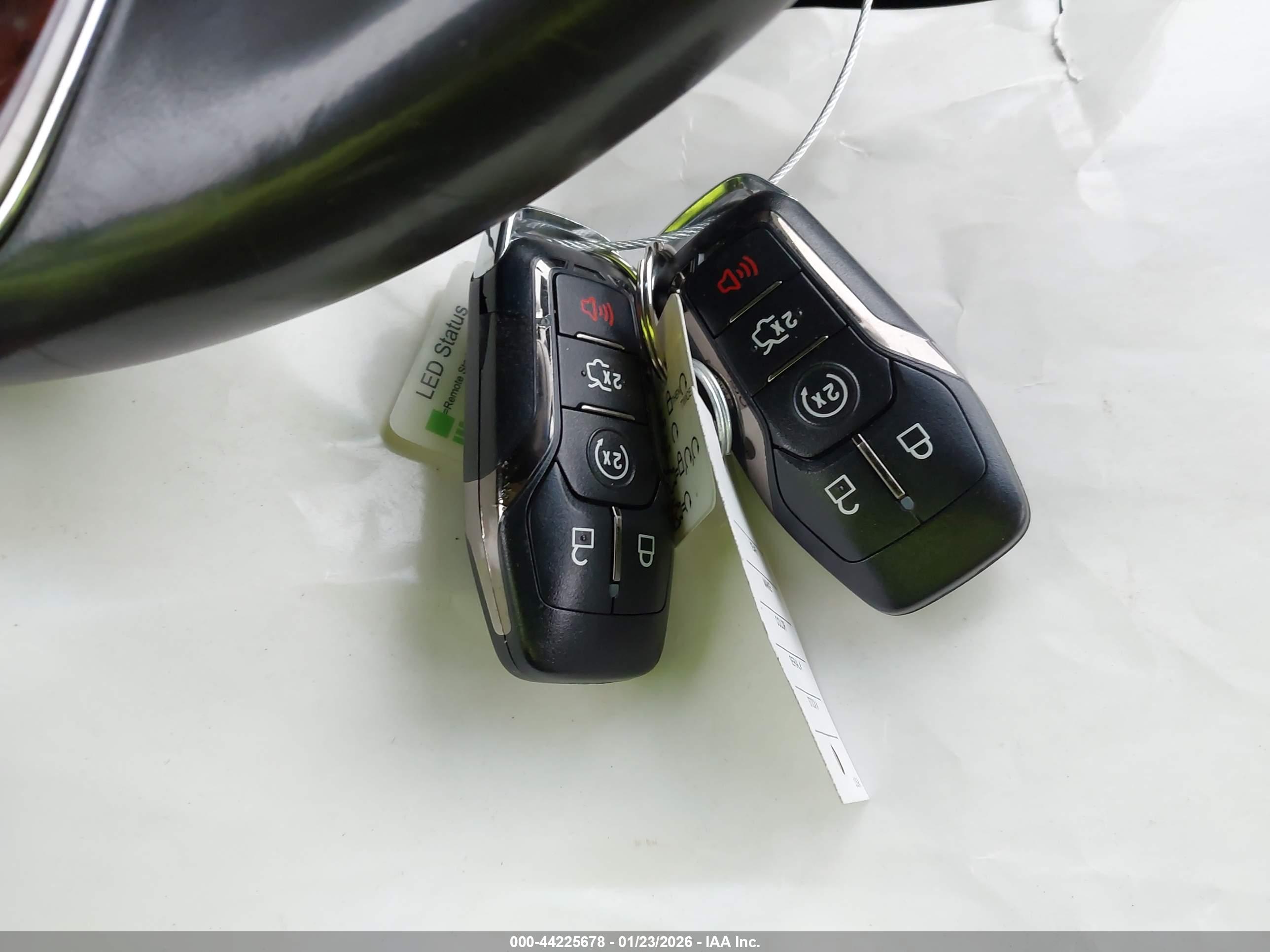 LINCOLN MKZ image 11